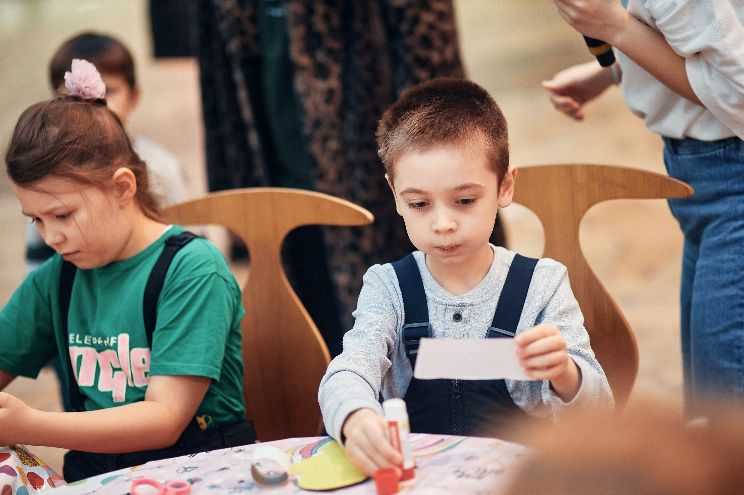 Детский новогодний праздник в ТЦ Июнь. Семейный и репортажной фотограф в Красноярске и Москве Виктор Бабинцев