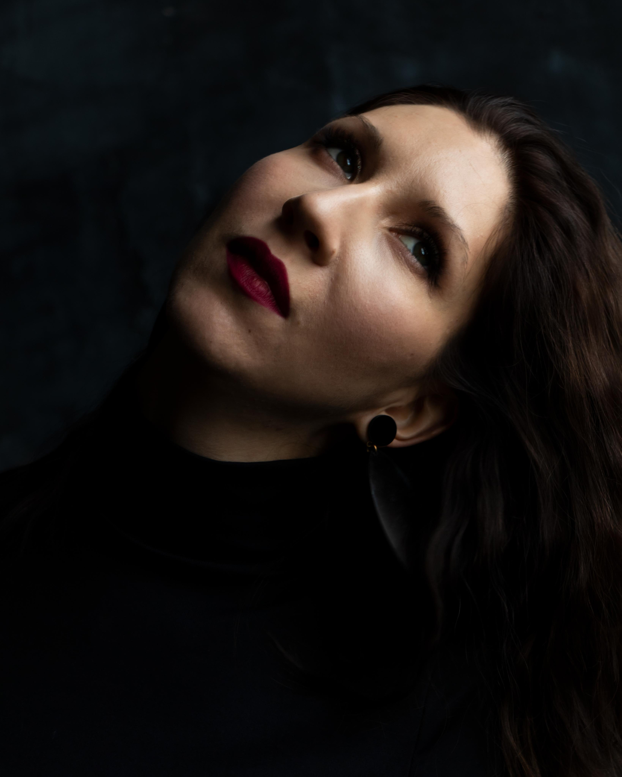 Стилист-визажист Инга. Лиза Кутанина — профессиональный семейный и портретный фотограф в Жуковском |Съемка в студии | Фотосессии в Жуковском и Раменском