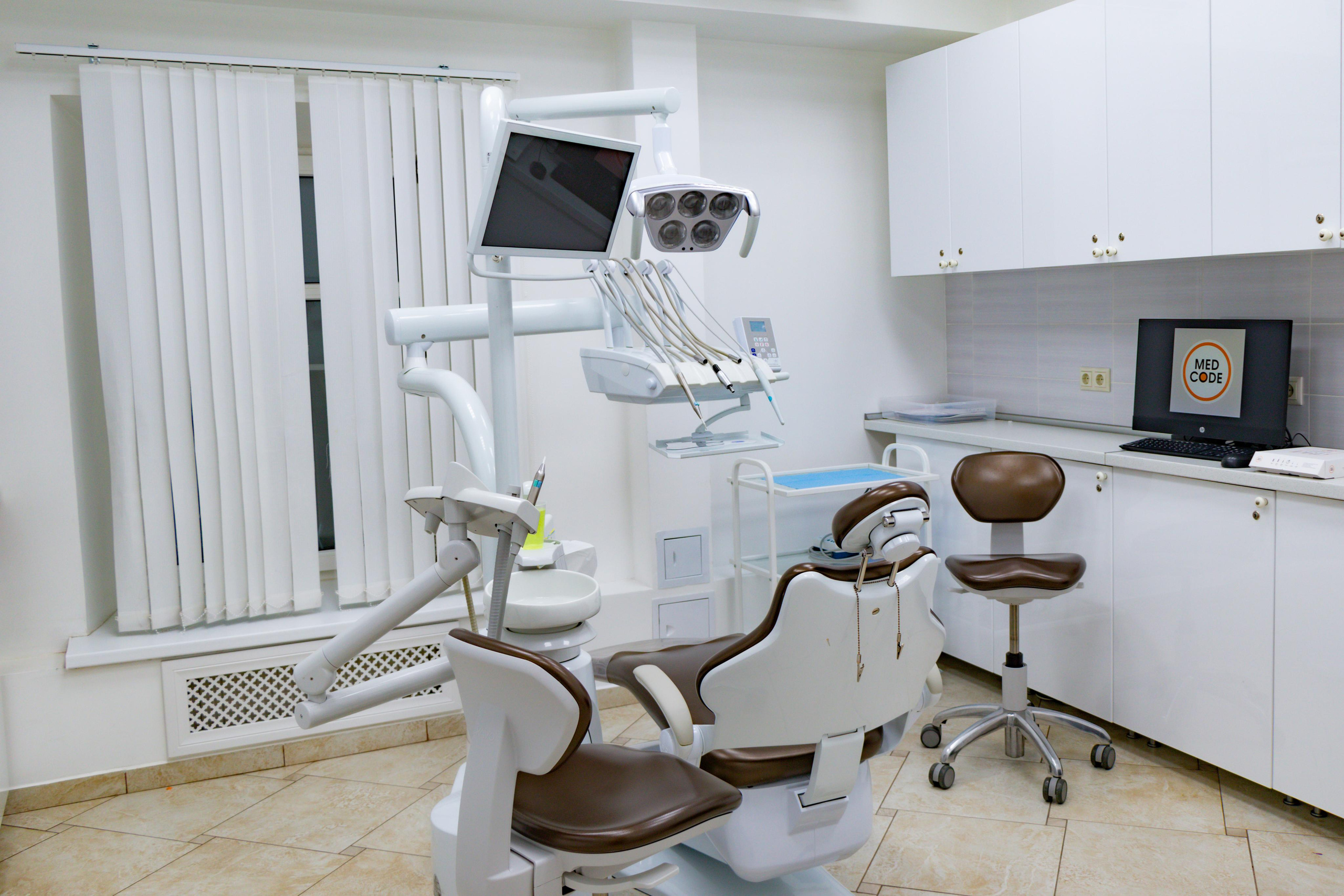 Фото стоматологии «Med code». Лиза Кутанина — семейный фотограф и фотограф беременных в Жуковском