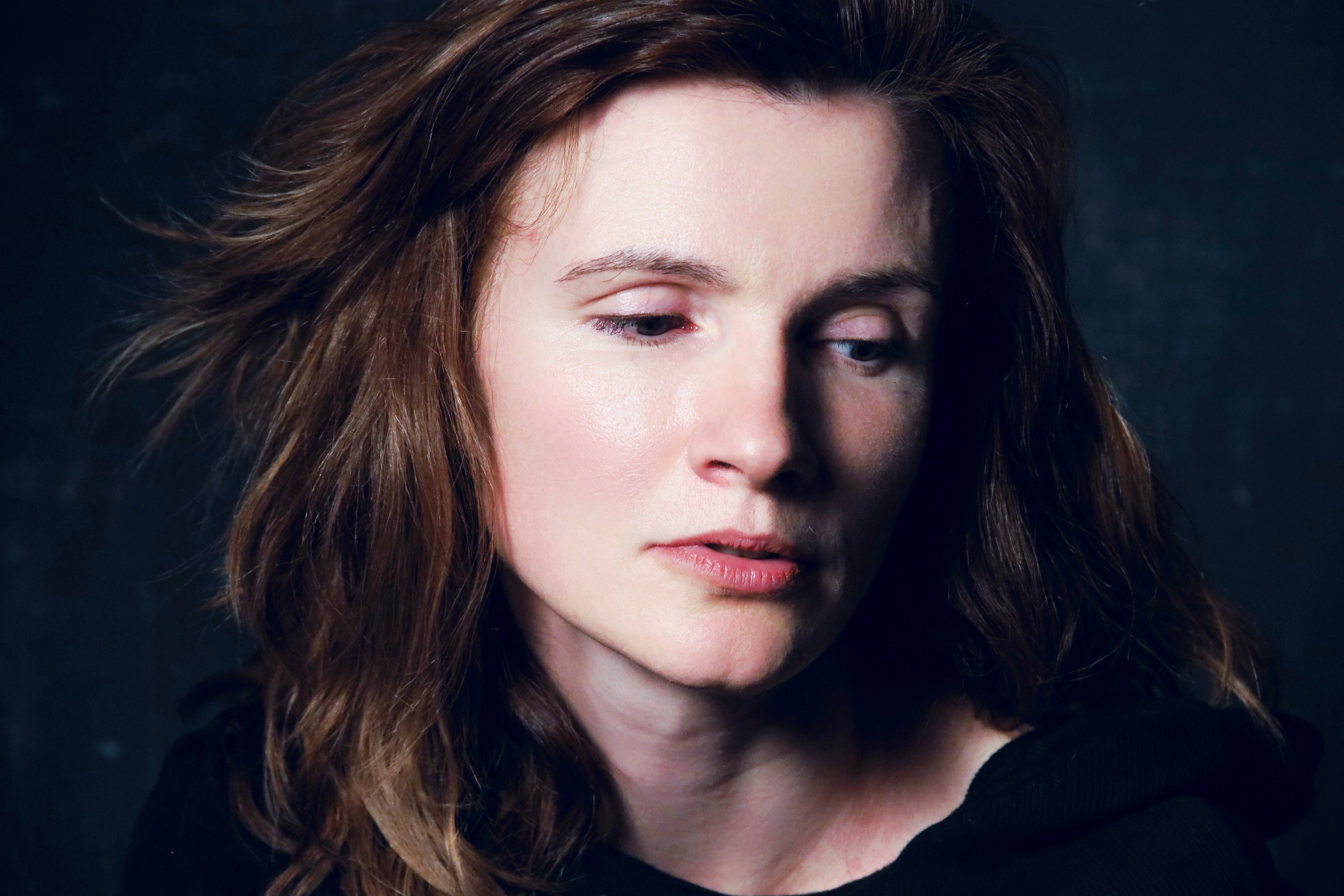 Клаудиа Бочар, актриса. Екатерина Гринева — портретный фотограф