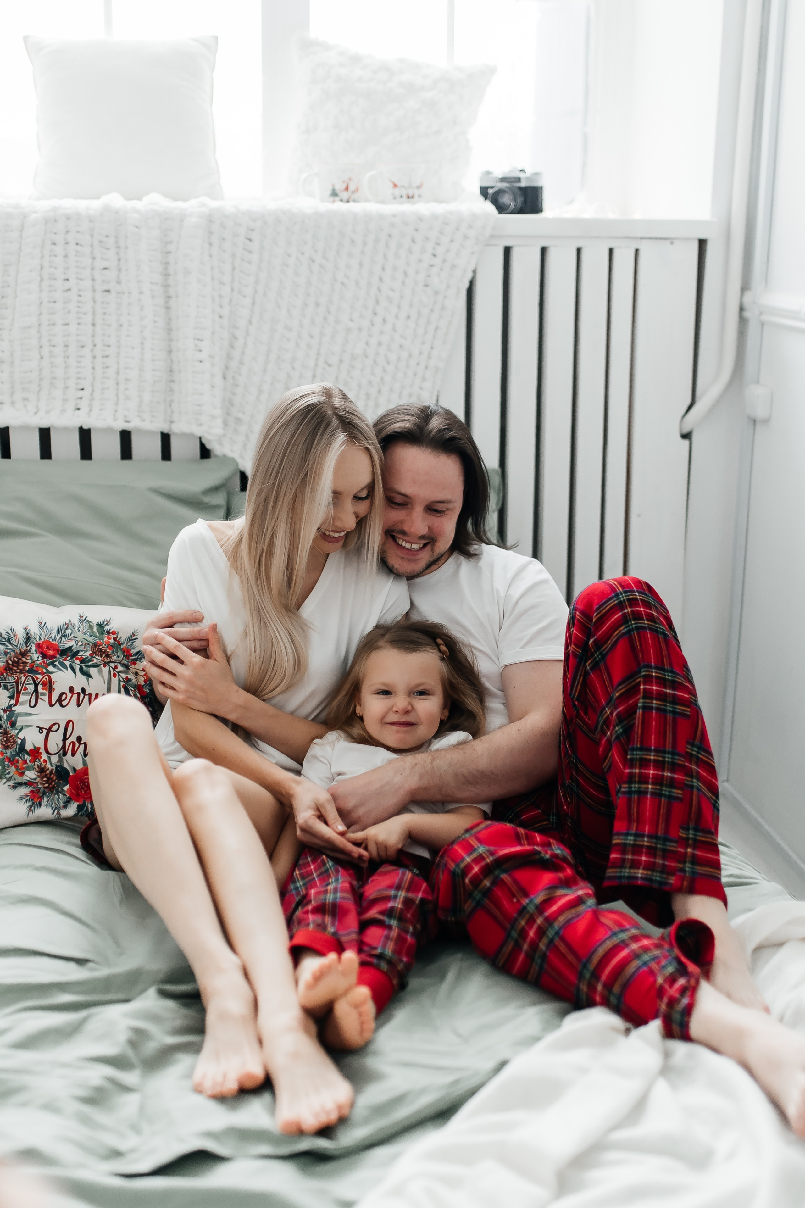 Мама, папа, дочь (пижамы). Фотограф в Дзержинске Наташа Баева