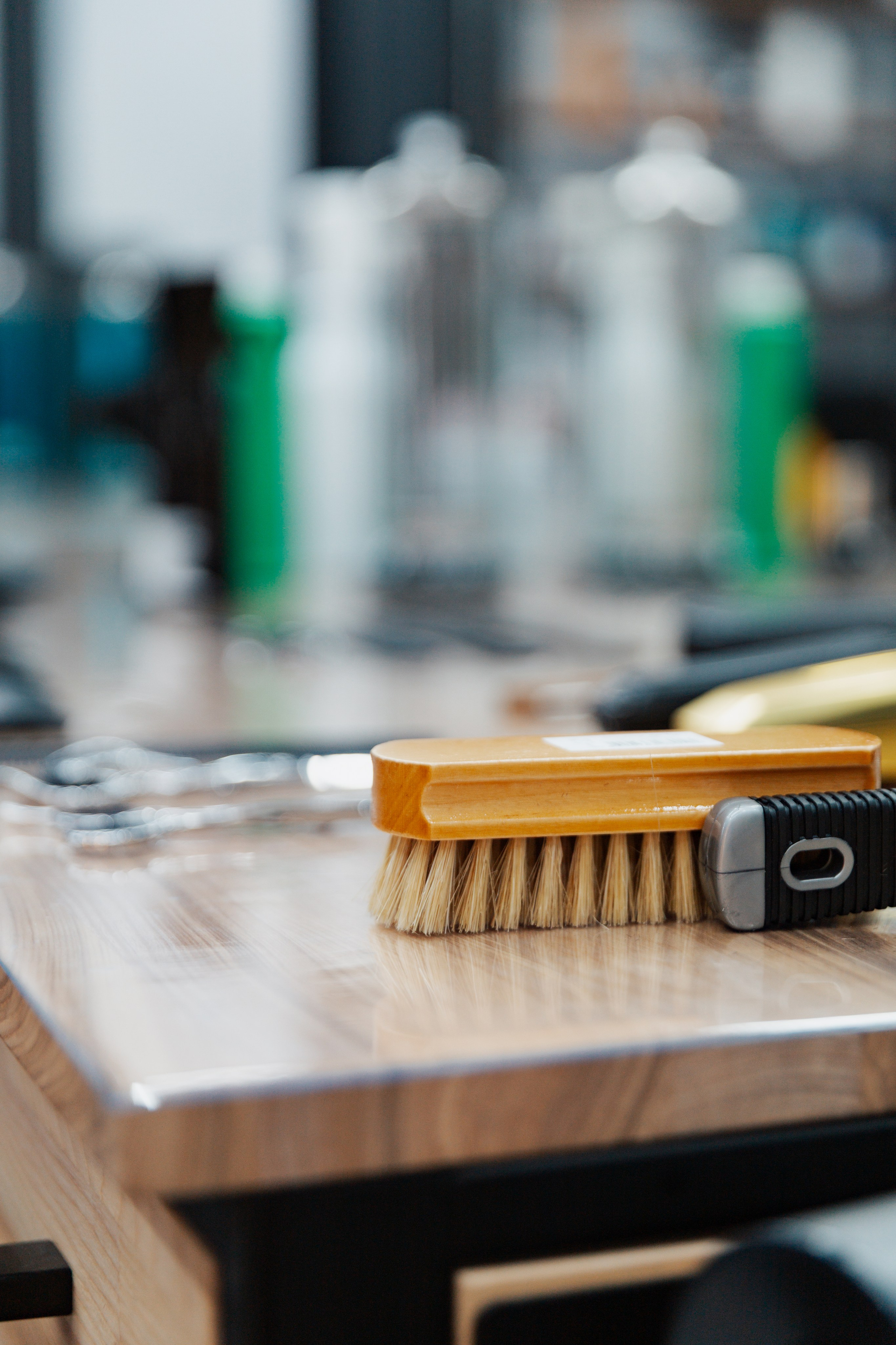 DERBY BARBERSHOP. LIYALEE PHOTO