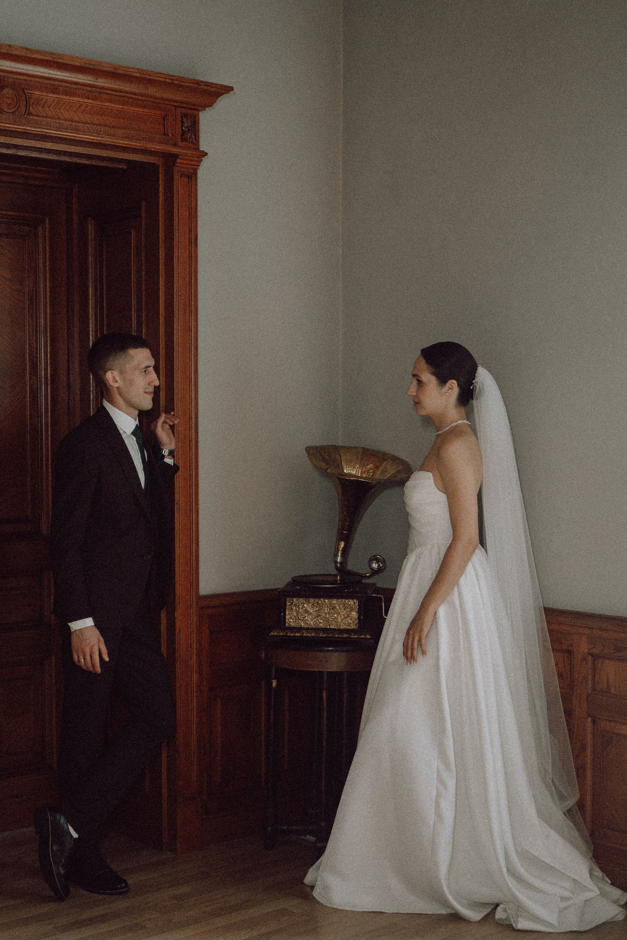 СВАДЕБНАЯ ПРОГУЛКА В САНТК-ПЕТЕРБУРГЕ (ИСАКИЕВСКИЙ СОБОР, ЗИМНЯЯ КАНАВКА, ЭРМИТАЖ И БОЛЬШАЯ МОРСКАЯ УЛИЦА). Профессиональный фотограф, Санкт-Петербург — Виктория Богомолова