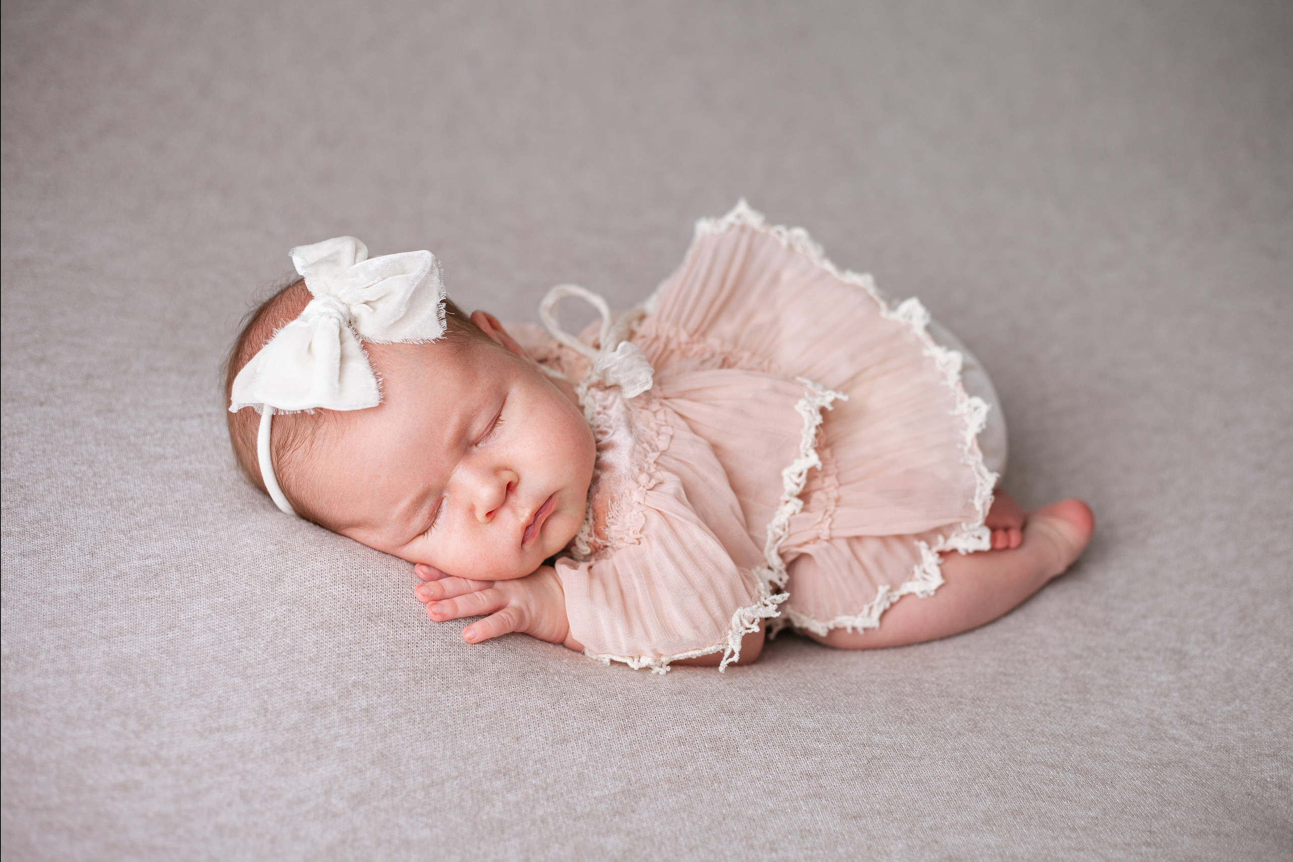 НОВОРОЖДЕННЫЕ. Фотограф новорожденных в Челябинске