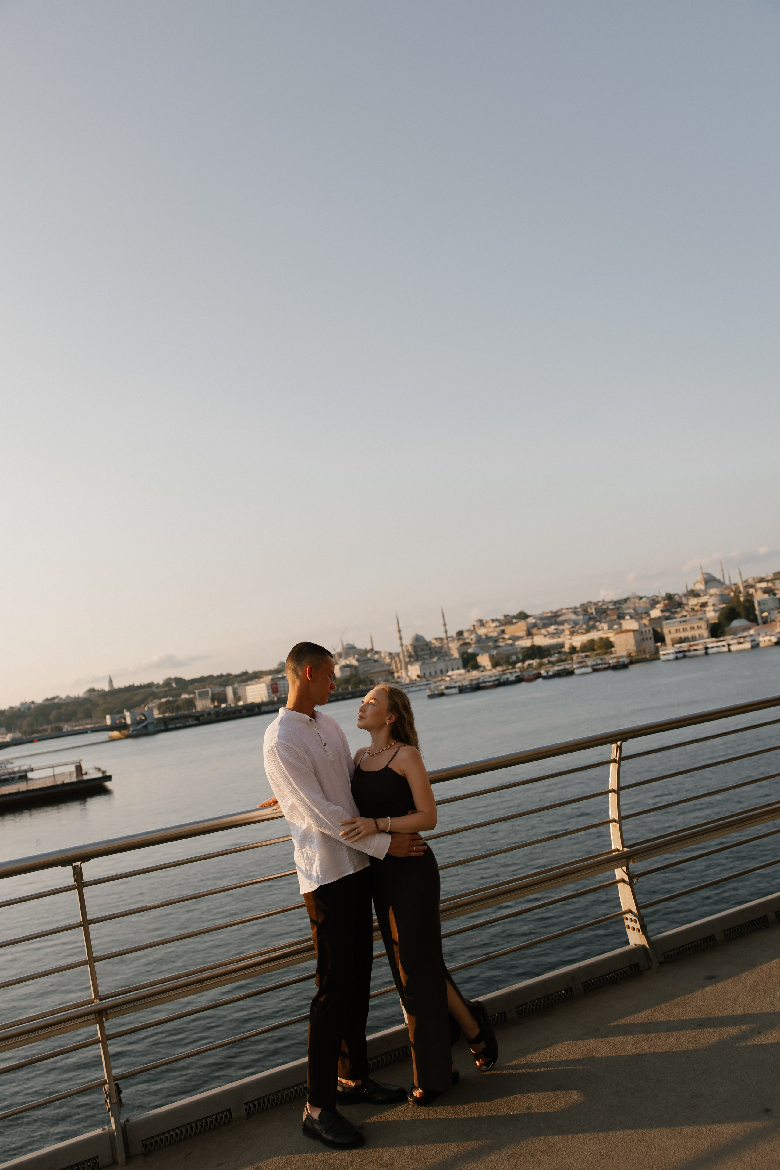 На рассвете