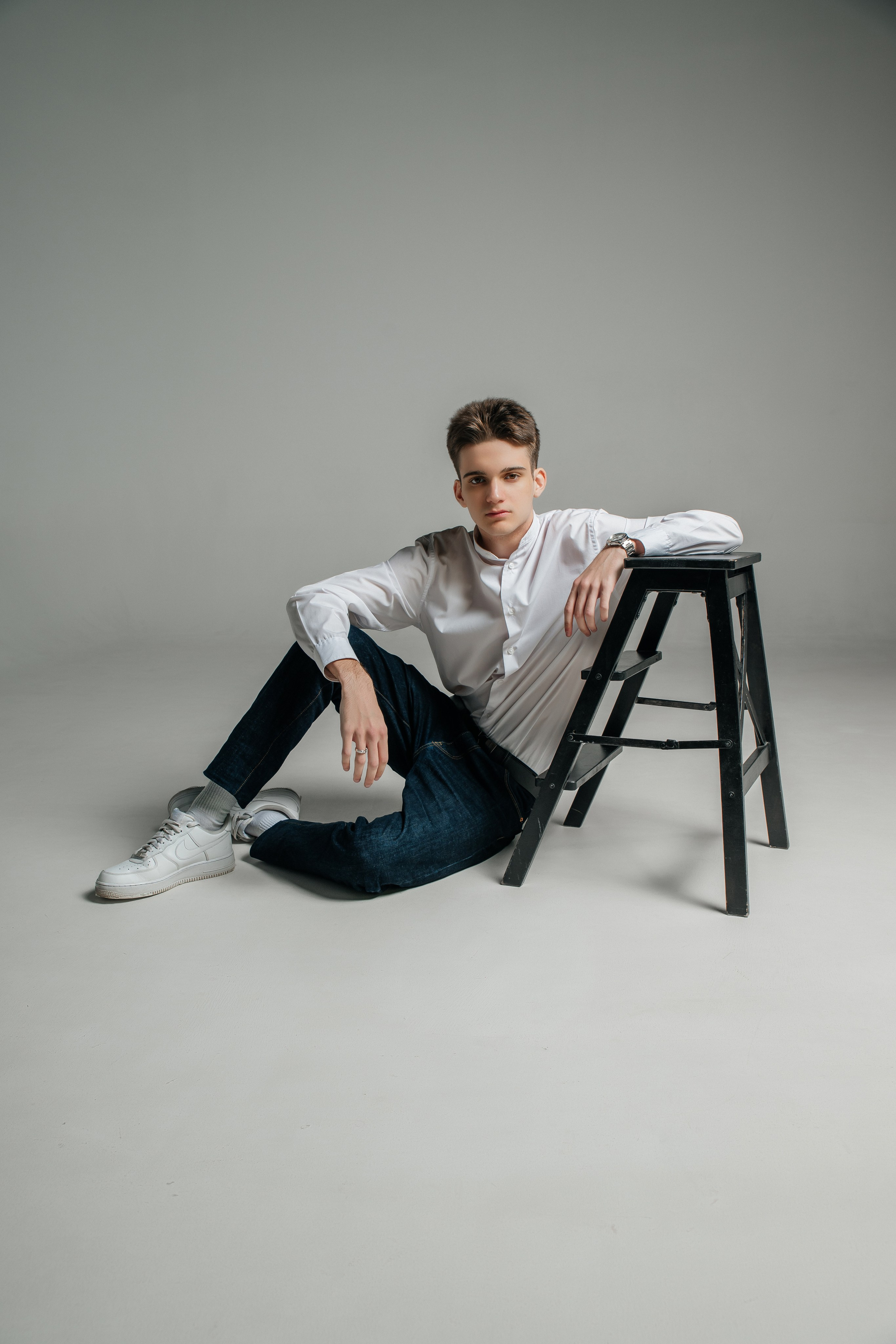 Школа № 16 — Владивосток 2025. Фотограф Ярмишко Дарья. Выпускные фотокниги