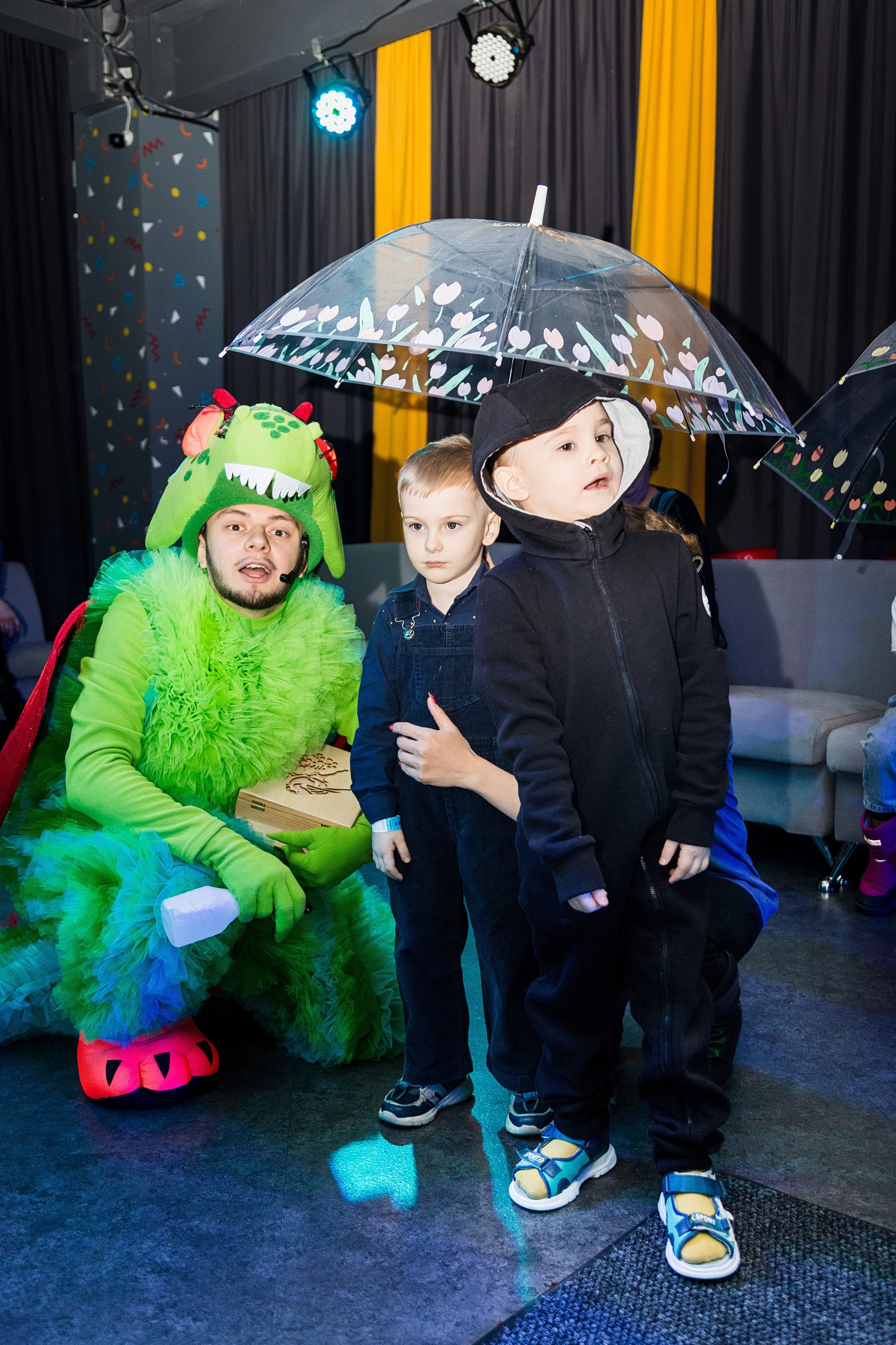 Новогодние утренники. Детский фотограф видеограф в Хабаровске Михаил Орлов