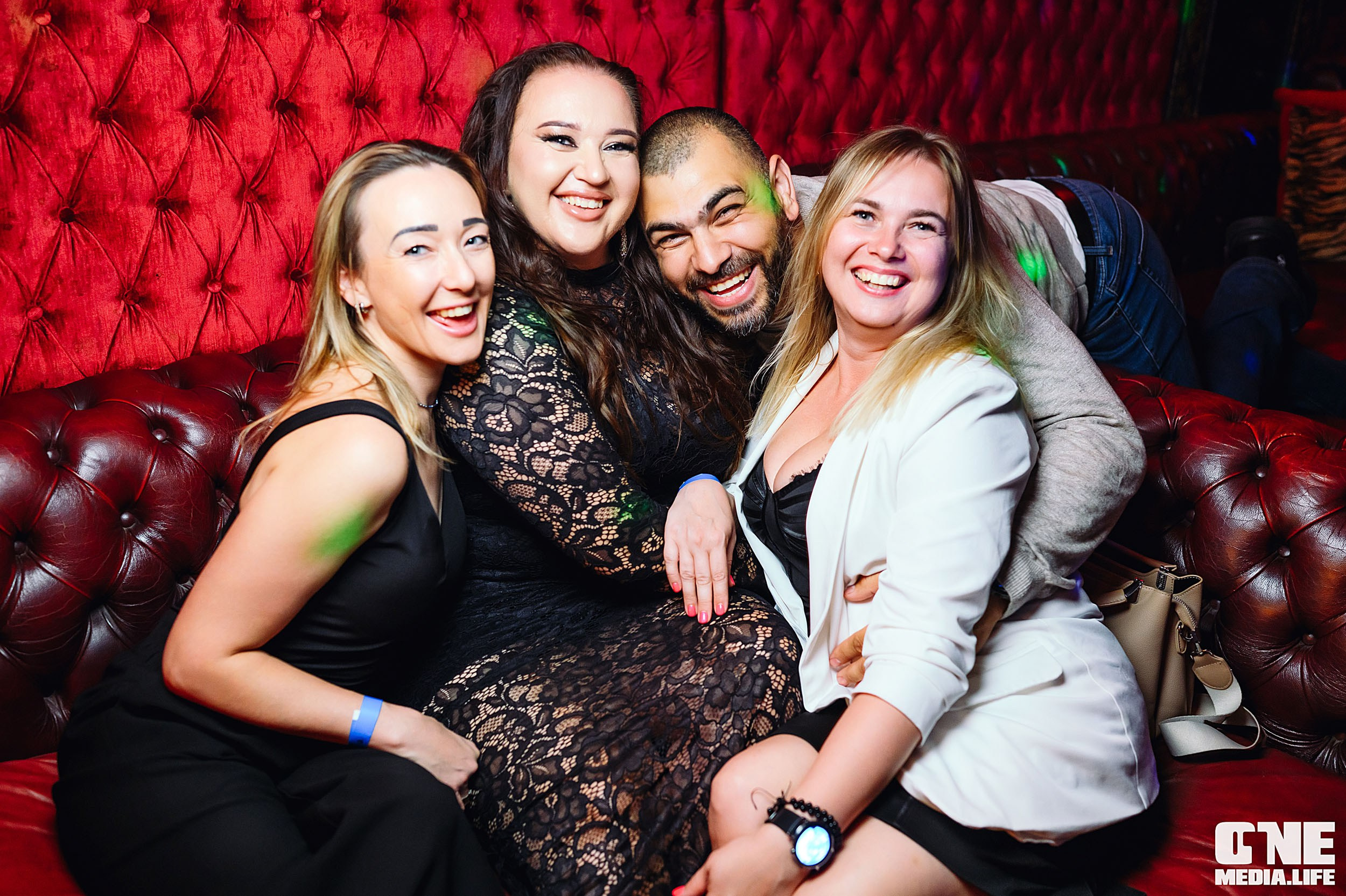 Фоторепортаж из караоке-клуба Эйфория. One Media Life: фоторепортажи, фотоотчеты с мероприятий и заведений