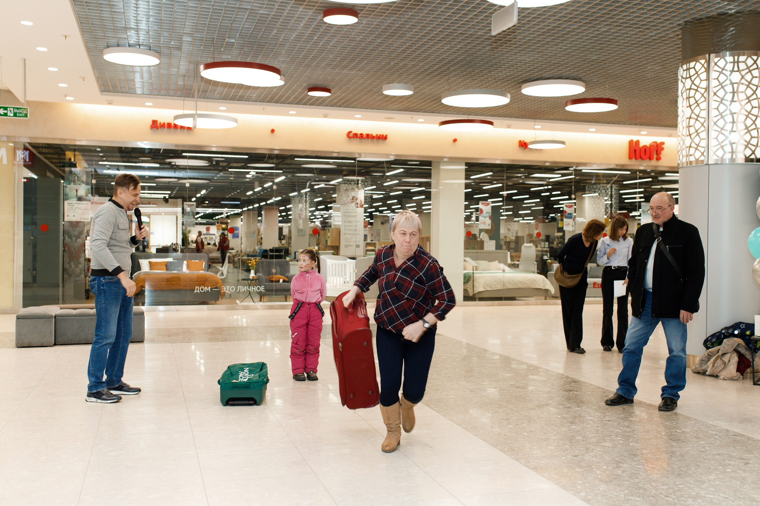 Презентация Нового HAVAL Jolion в ТРК Спешилов. Фотограф Дмитрий Молчанов | Фотограф Пермь | Фотограф