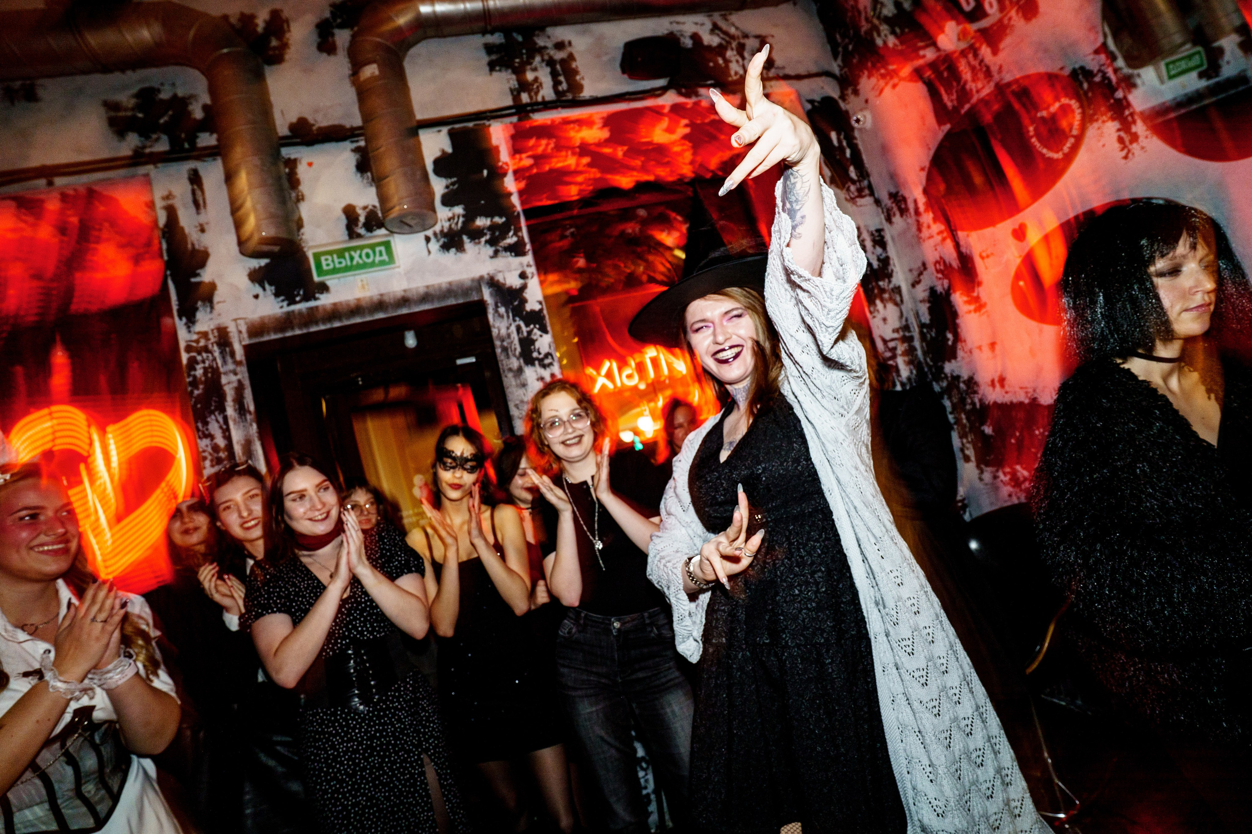 Halloween party. Бар разбитых сердец. Концертный и репортажный фотограф в Санкт-Петербурге Слава Пахомов