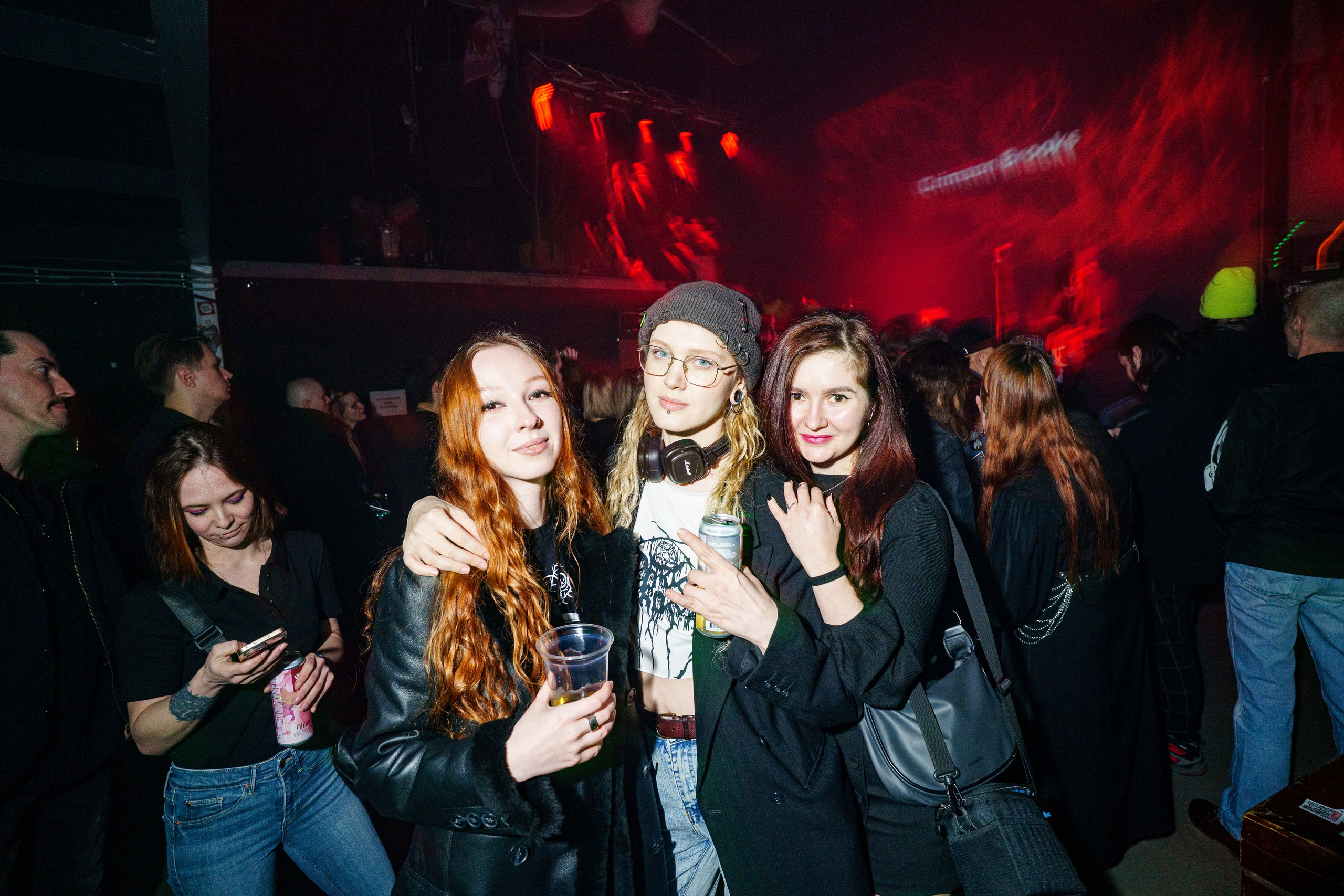 Inside the Rain|Ласточка. Концертный и репортажный фотограф в Санкт-Петербурге Слава Пахомов