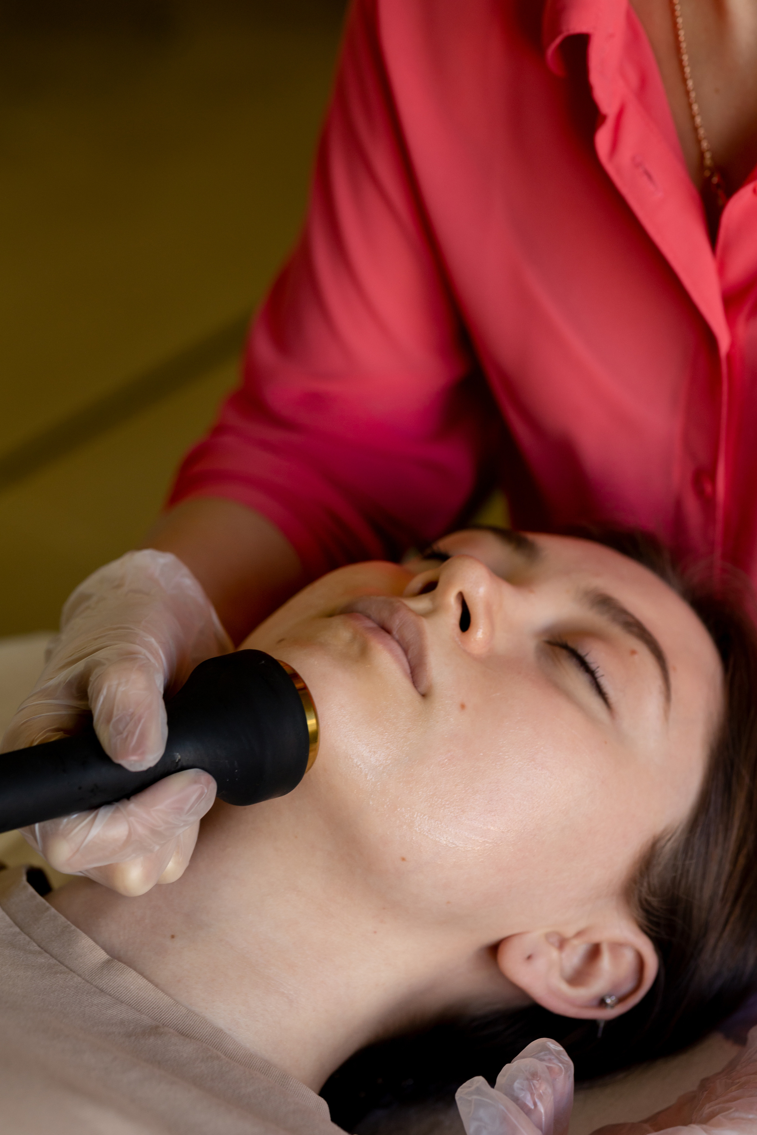 Айжана. Электромассаж. Портретная и индивидуальная фотосъёмка в Граце и Тюмени