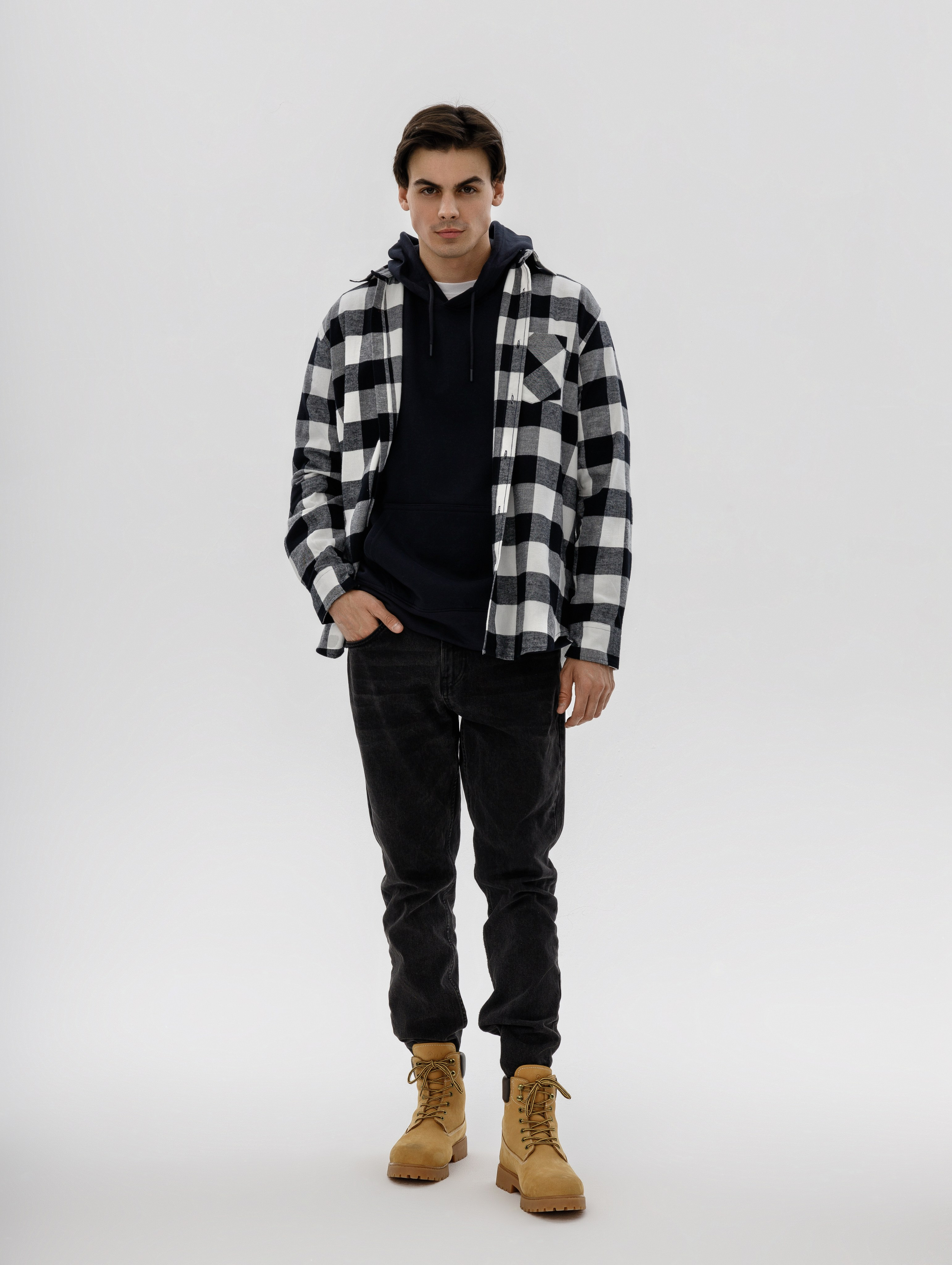 RICH AS USUAL. Фотограф для маркетплейсов в Москве Озерова Кристина