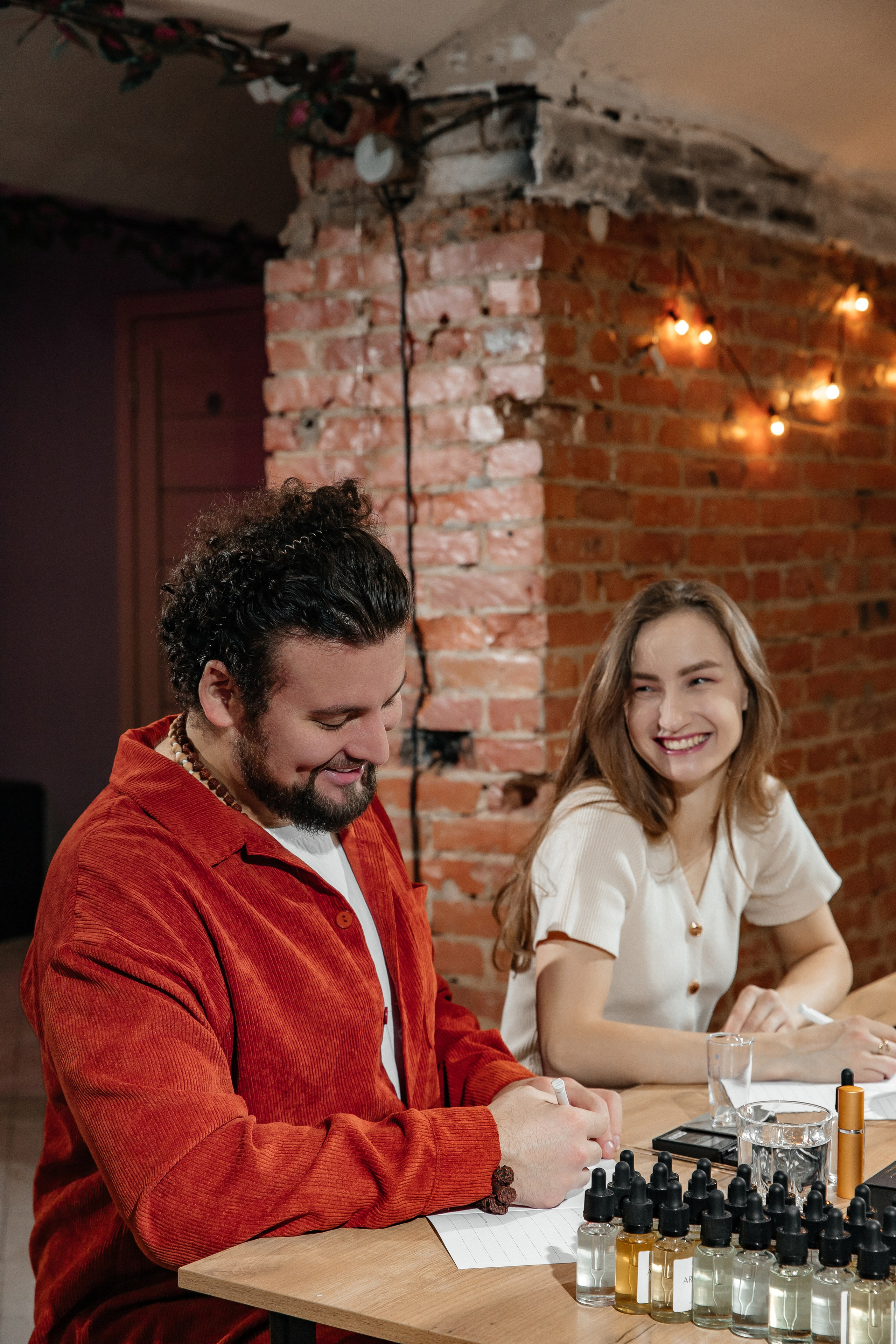 Парфюмерное свидание Султана и Василисы — ароматный роман с AROMALAGE