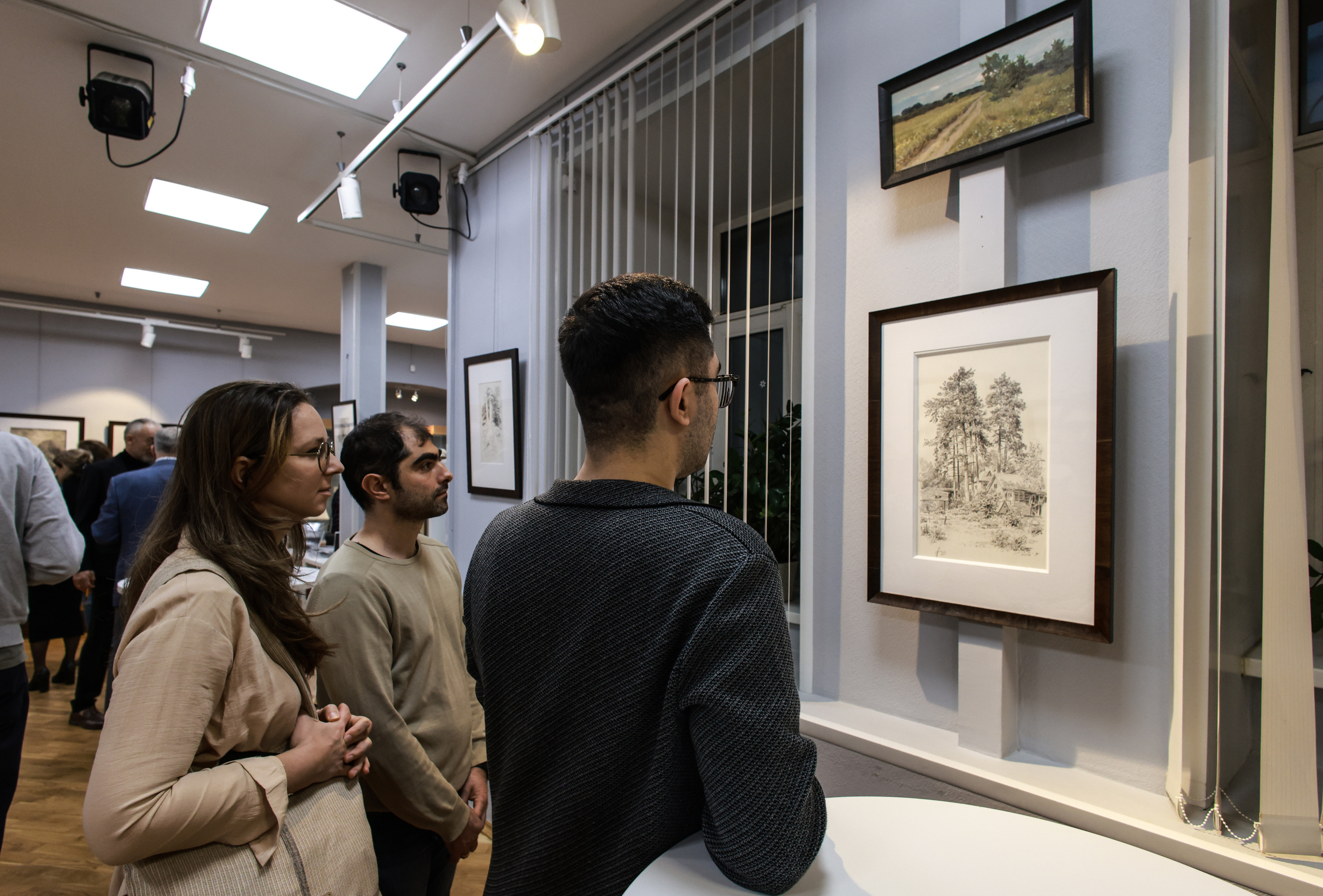 ГРАФИЧЕСКИЙ ВАВИЛОН Геннадия Овчаренко. Reportage, architectural, fine art photographer Lena Melnikova in Moscow
