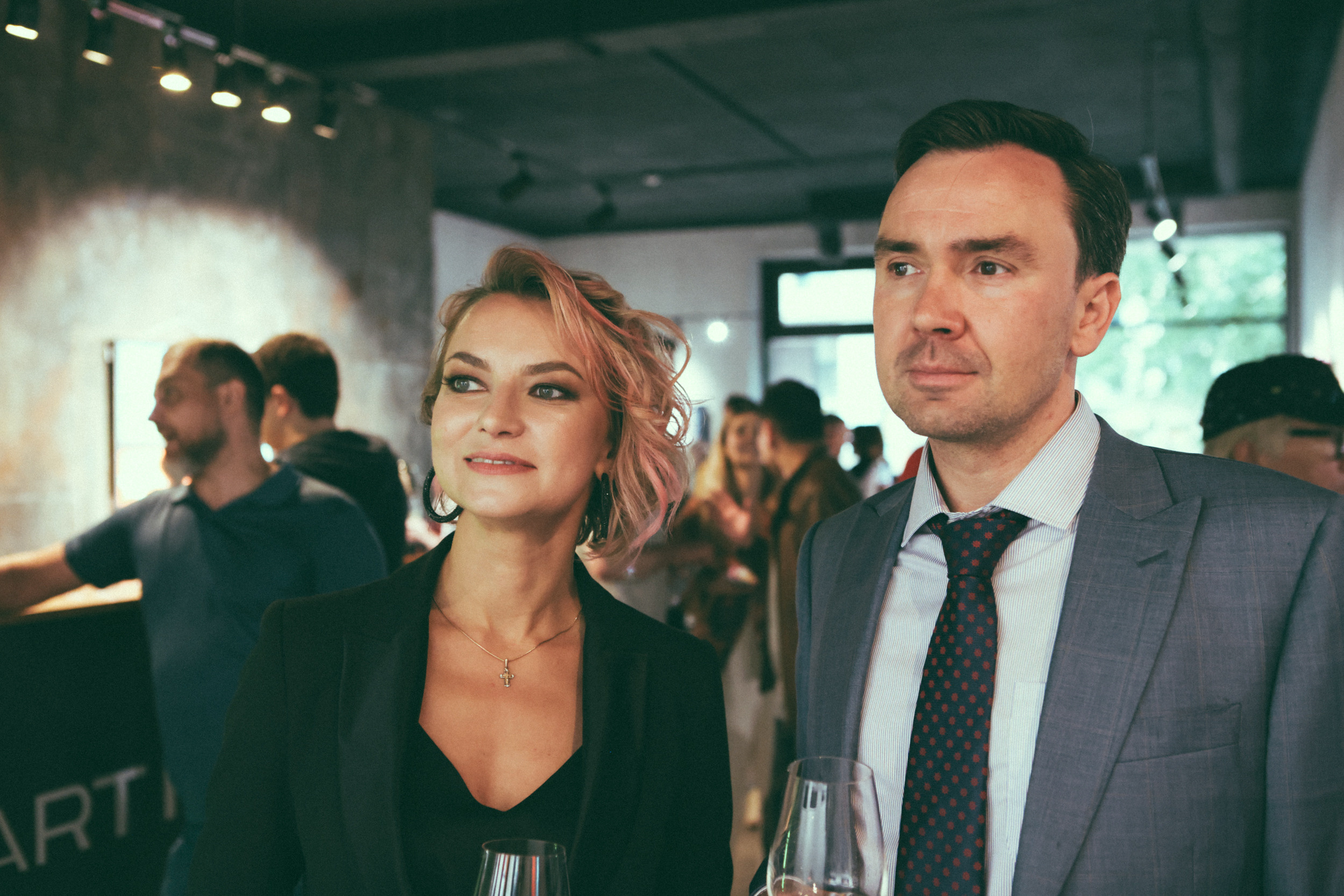 Художественная выставка Артели " ПОЛНЫЙ БРЮТ 66» в галерее ARTMAISON. Reportage, architectural, fine art photographer Lena Melnikova in Moscow