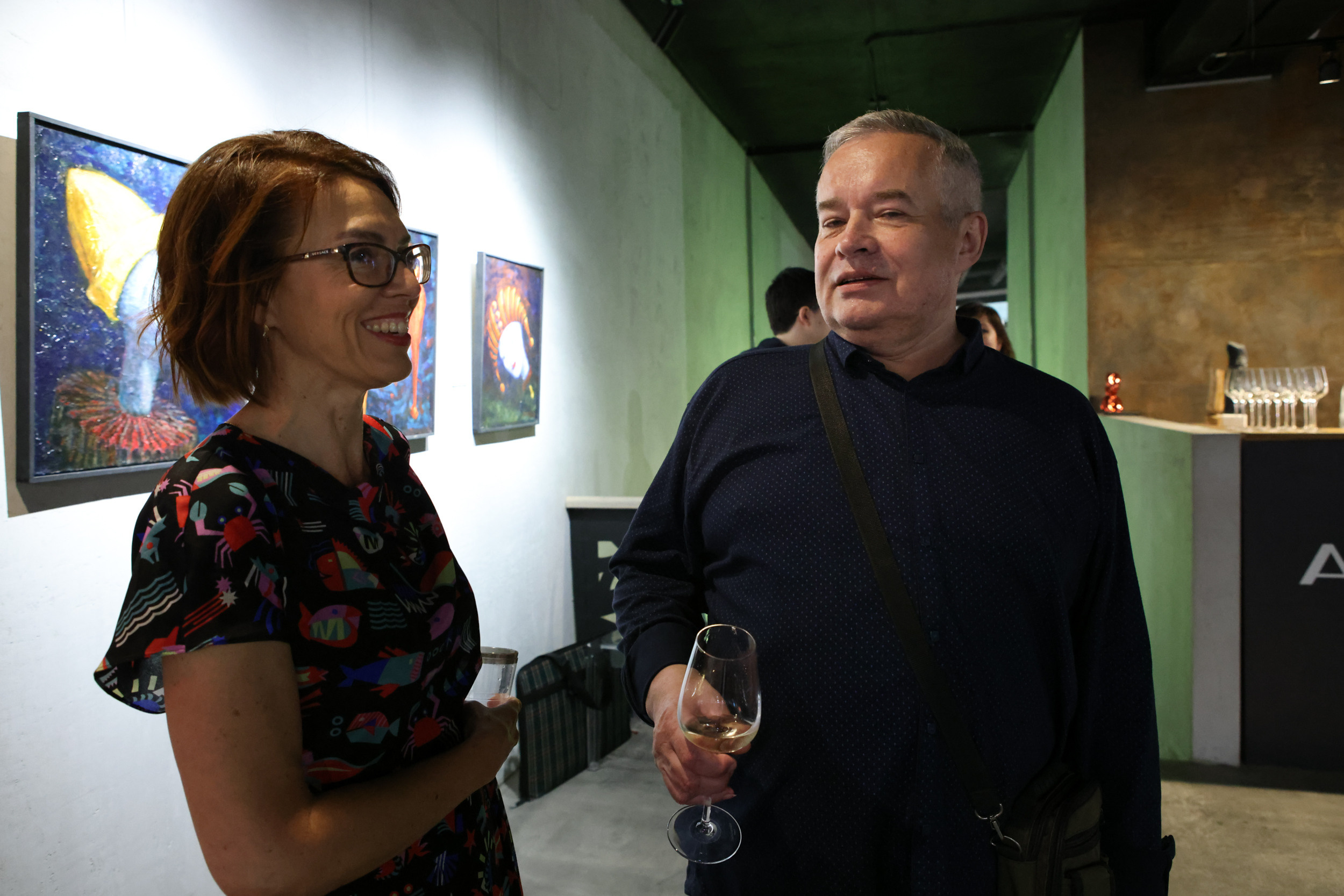 Художественная выставка Артели " ПОЛНЫЙ БРЮТ 66» в галерее ARTMAISON. Reportage, architectural, fine art photographer Lena Melnikova in Moscow