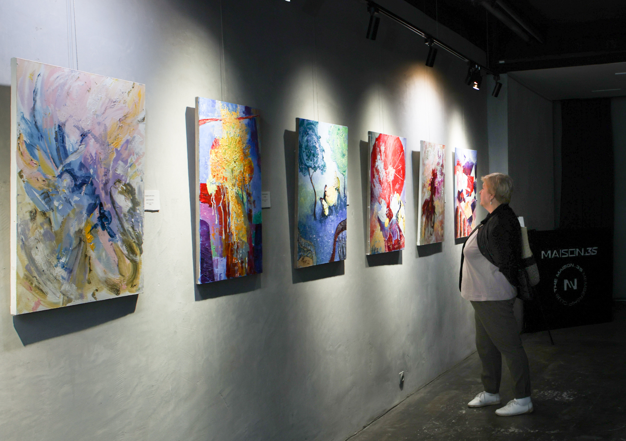 Художественная выставка Артели " ПОЛНЫЙ БРЮТ 66» в галерее ARTMAISON. Reportage, architectural, fine art photographer Lena Melnikova in Moscow