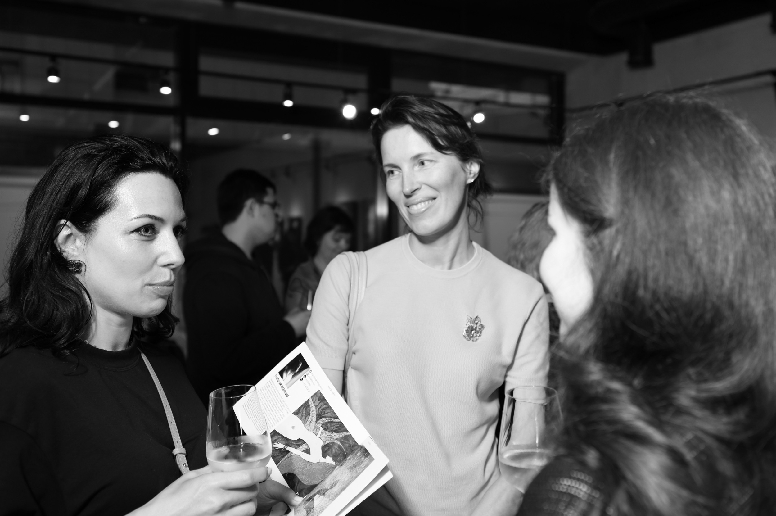 Художественная выставка Артели " ПОЛНЫЙ БРЮТ 66» в галерее ARTMAISON. Reportage, architectural, fine art photographer Lena Melnikova in Moscow