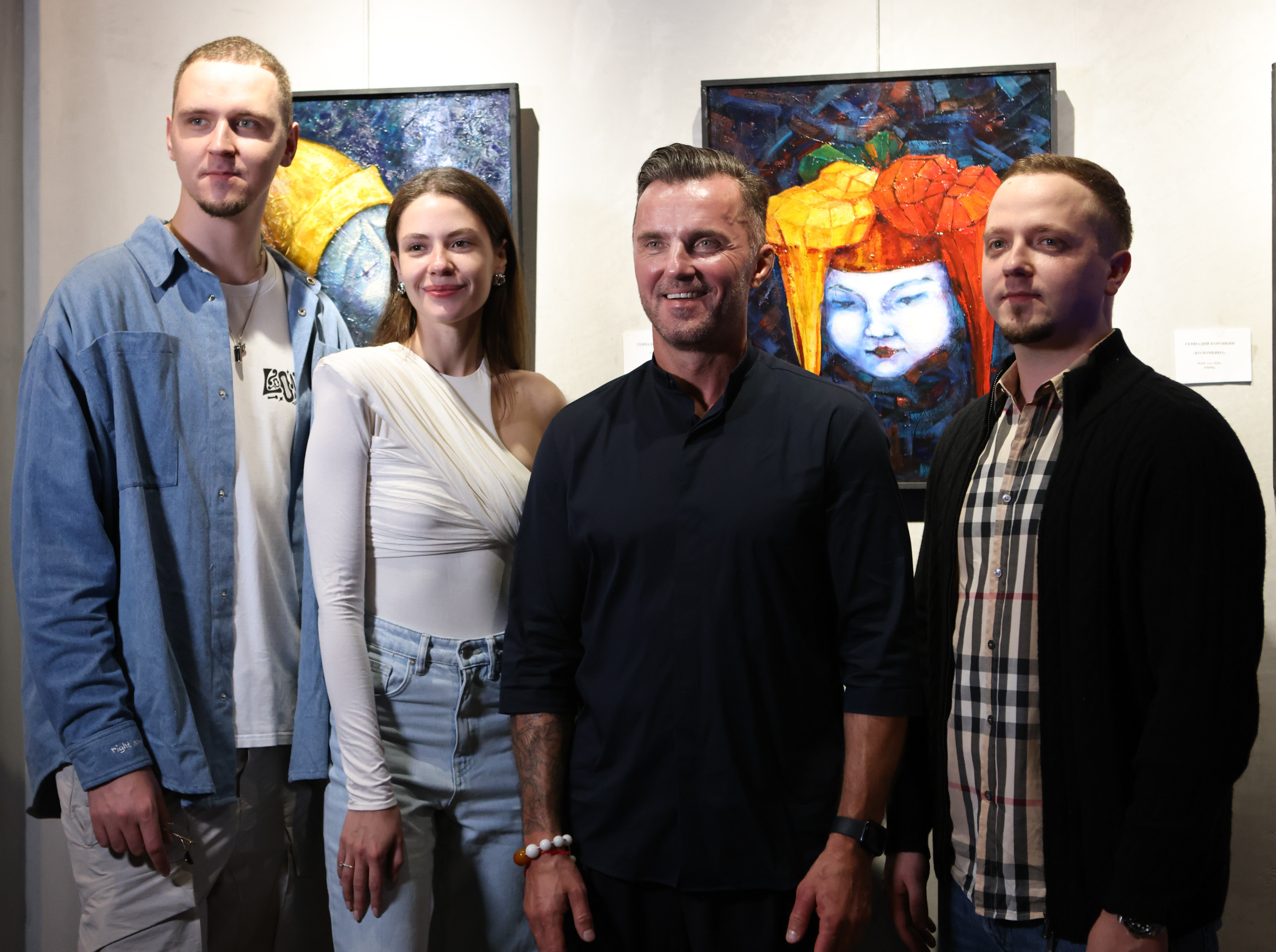 Художественная выставка Артели " ПОЛНЫЙ БРЮТ 66» в галерее ARTMAISON. Reportage, architectural, fine art photographer Lena Melnikova in Moscow