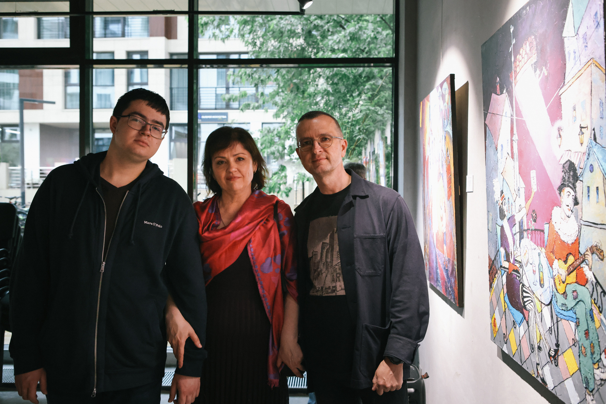 Художественная выставка Артели " ПОЛНЫЙ БРЮТ 66» в галерее ARTMAISON. Reportage, architectural, fine art photographer Lena Melnikova in Moscow