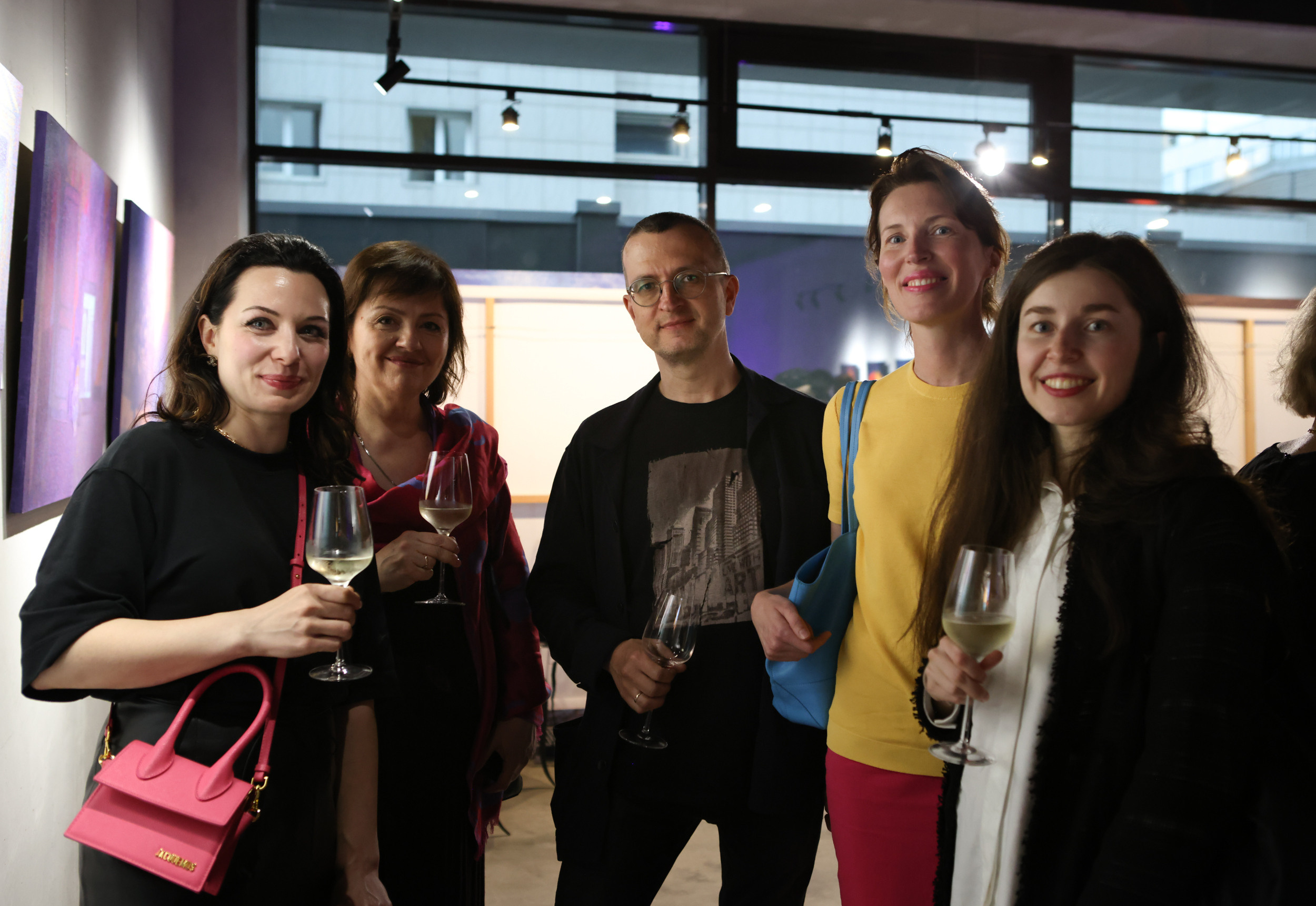 Художественная выставка Артели " ПОЛНЫЙ БРЮТ 66» в галерее ARTMAISON. Reportage, architectural, fine art photographer Lena Melnikova in Moscow