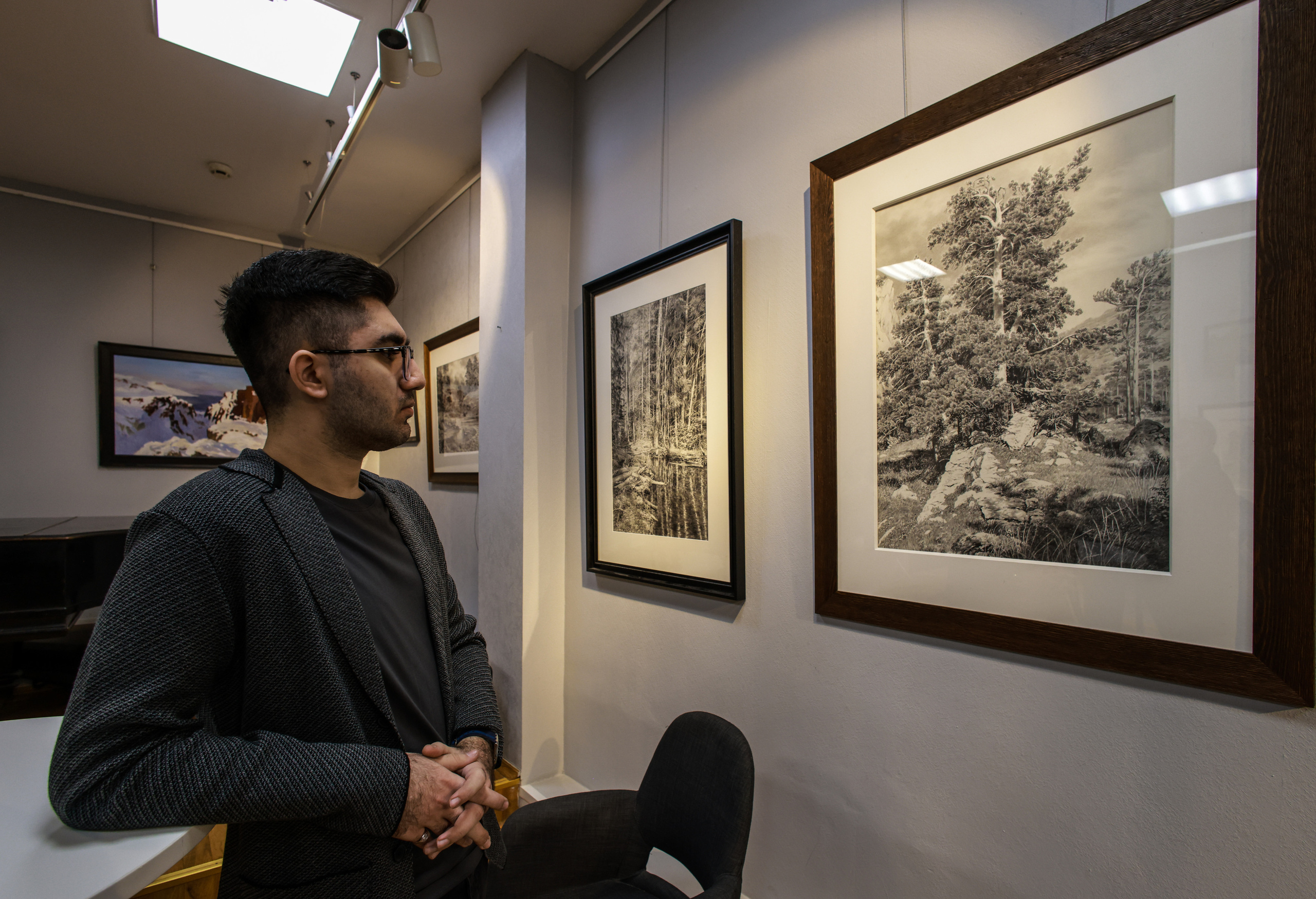 ГРАФИЧЕСКИЙ ВАВИЛОН Геннадия Овчаренко. Reportage, architectural, fine art photographer Lena Melnikova in Moscow