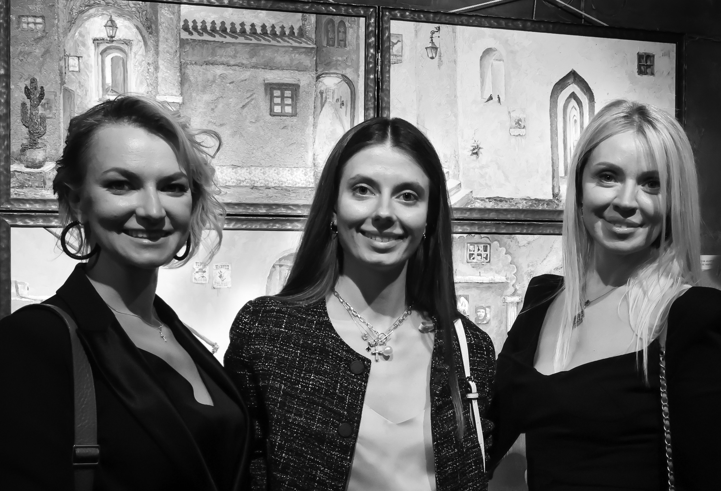 Художественная выставка Артели " ПОЛНЫЙ БРЮТ 66» в галерее ARTMAISON. Reportage, architectural, fine art photographer Lena Melnikova in Moscow