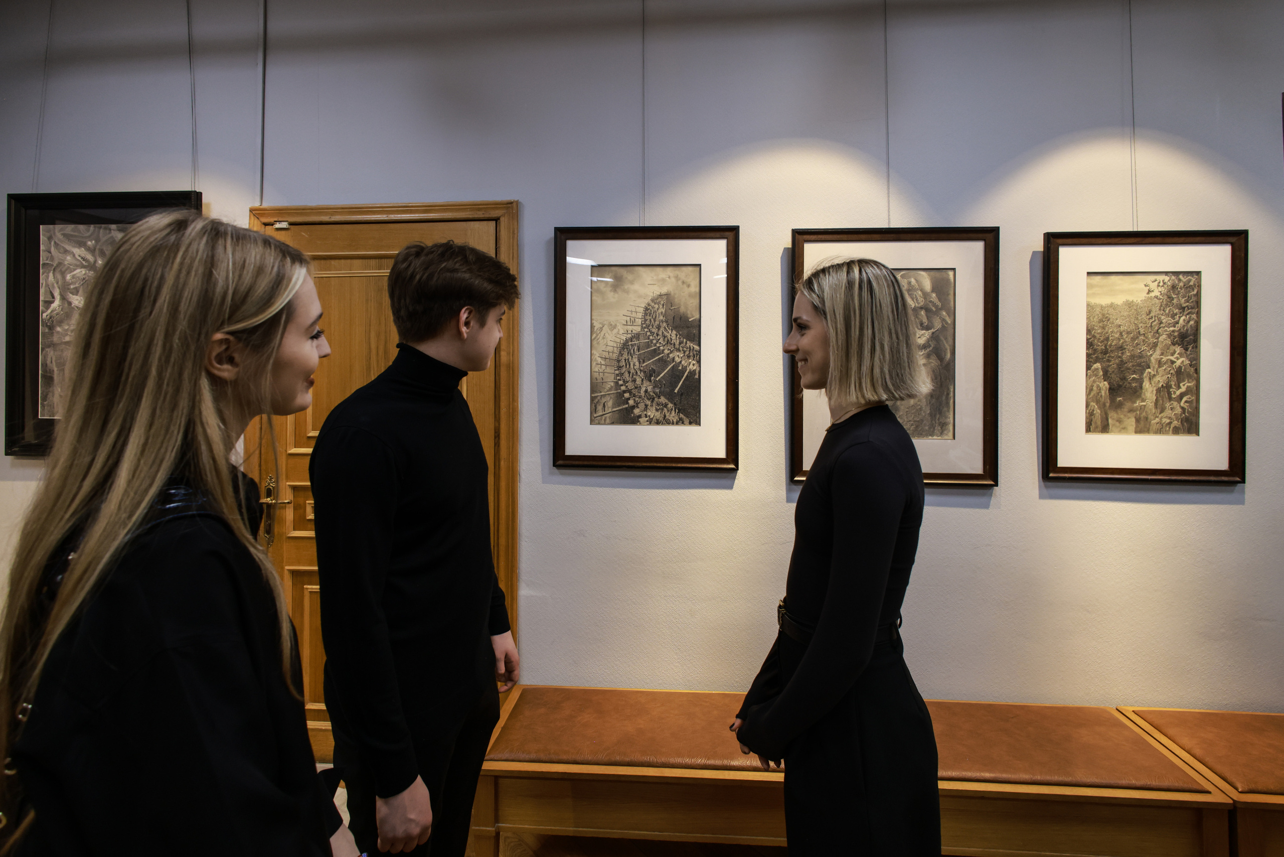 ГРАФИЧЕСКИЙ ВАВИЛОН Геннадия Овчаренко. Reportage, architectural, fine art photographer Lena Melnikova in Moscow