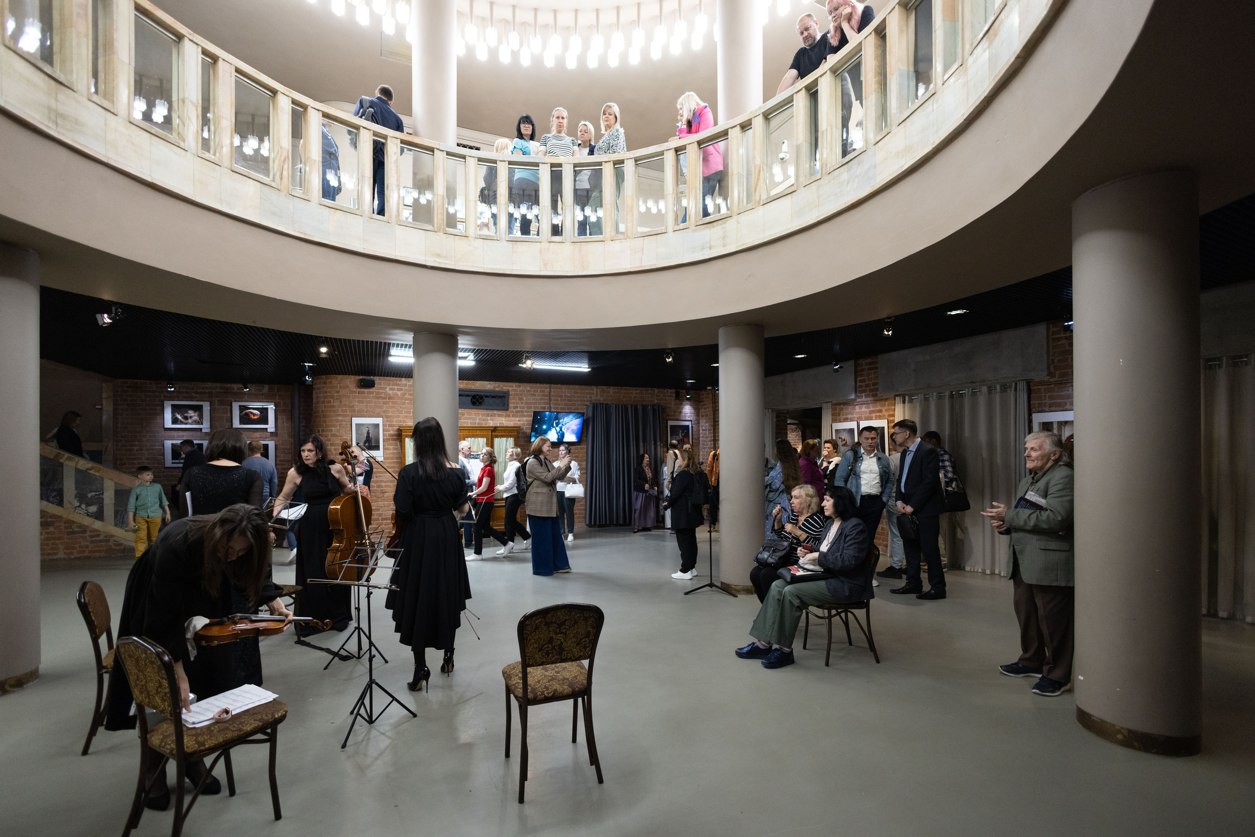 БАЛЕТ В ФОТОГРАФИЯХ.Стихи, написанные телом. Reportage, architectural, fine art photographer Lena Melnikova in Moscow