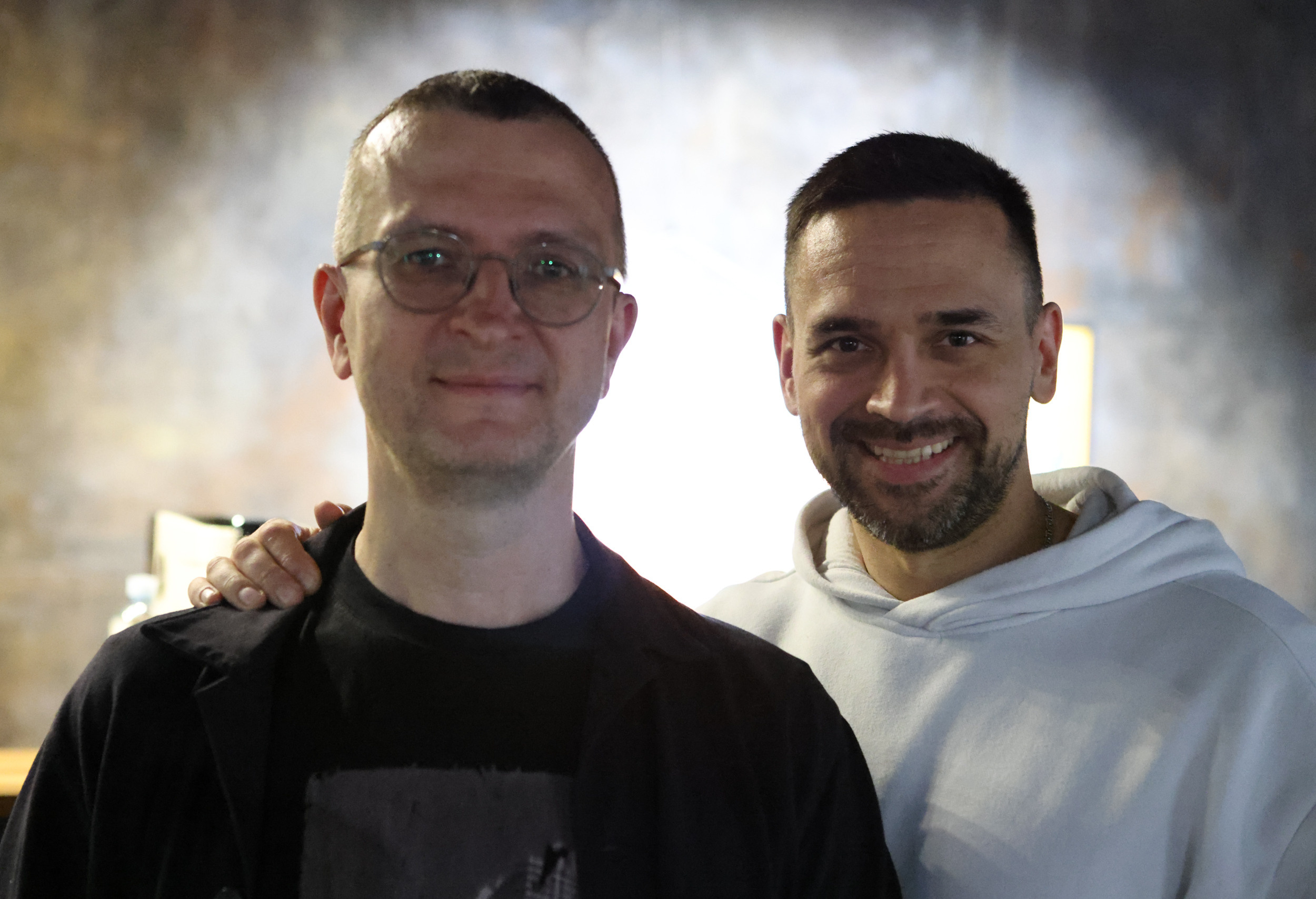 Художественная выставка Артели " ПОЛНЫЙ БРЮТ 66» в галерее ARTMAISON. Reportage, architectural, fine art photographer Lena Melnikova in Moscow