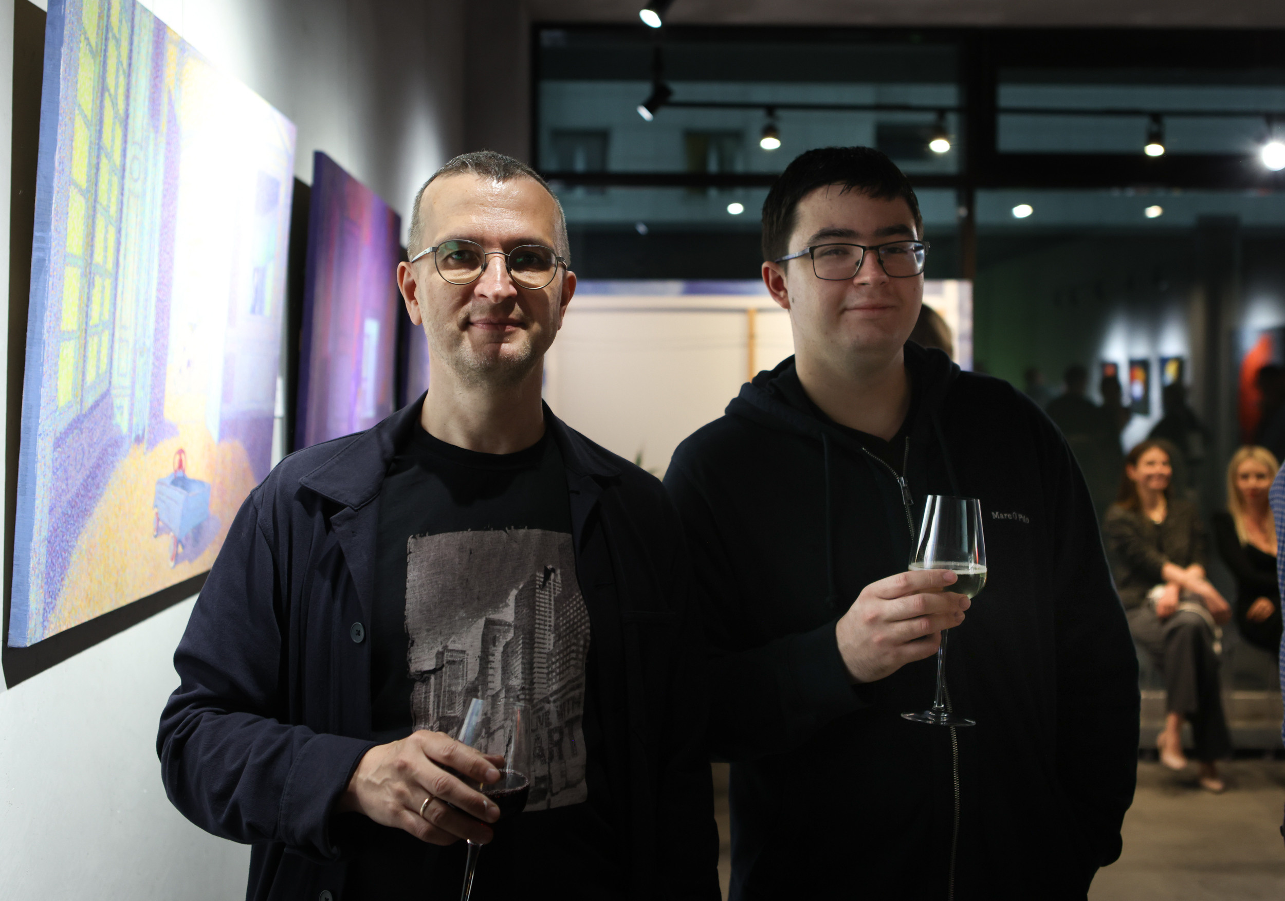 Художественная выставка Артели " ПОЛНЫЙ БРЮТ 66» в галерее ARTMAISON. Reportage, architectural, fine art photographer Lena Melnikova in Moscow