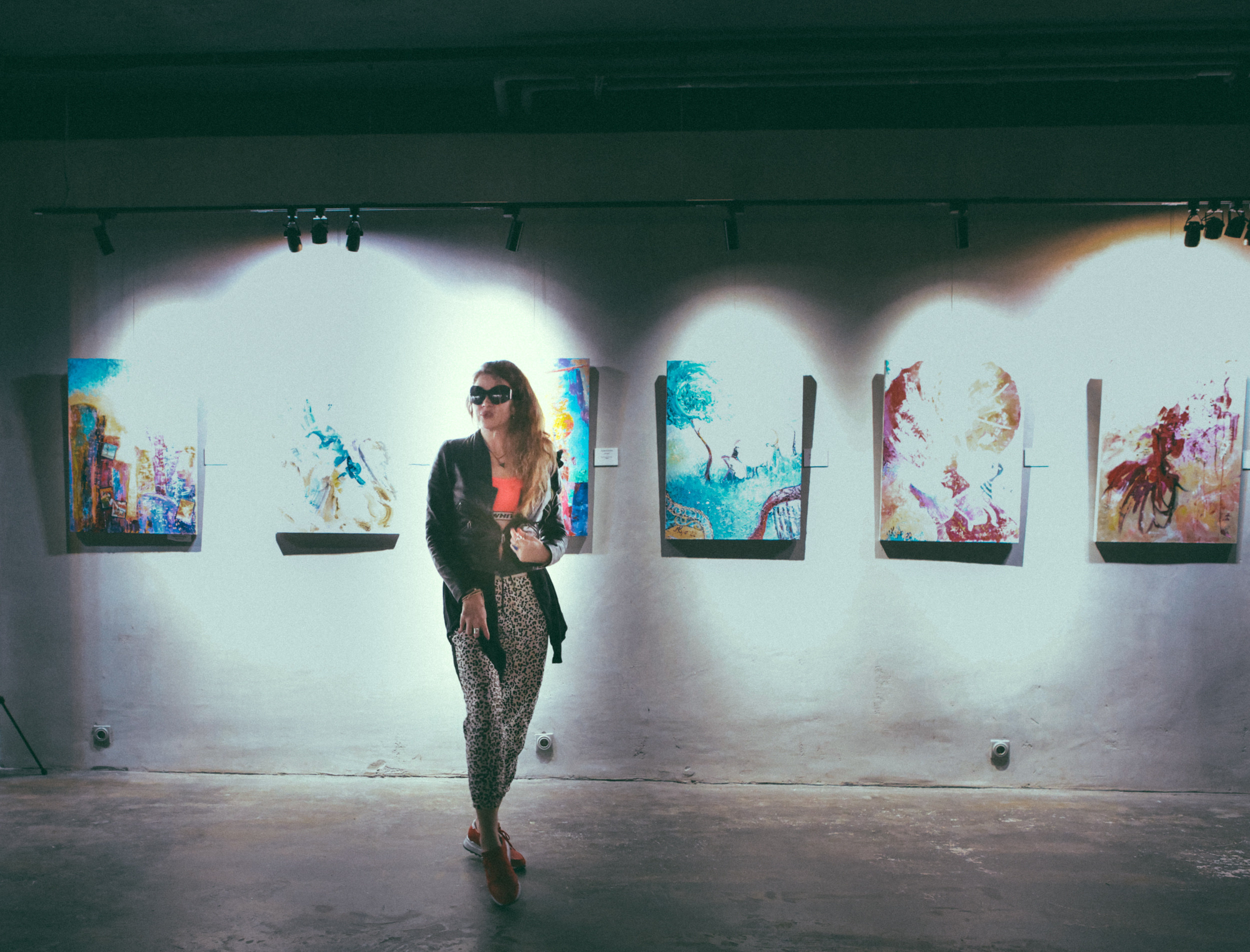 Художественная выставка Артели " ПОЛНЫЙ БРЮТ 66» в галерее ARTMAISON. Reportage, architectural, fine art photographer Lena Melnikova in Moscow