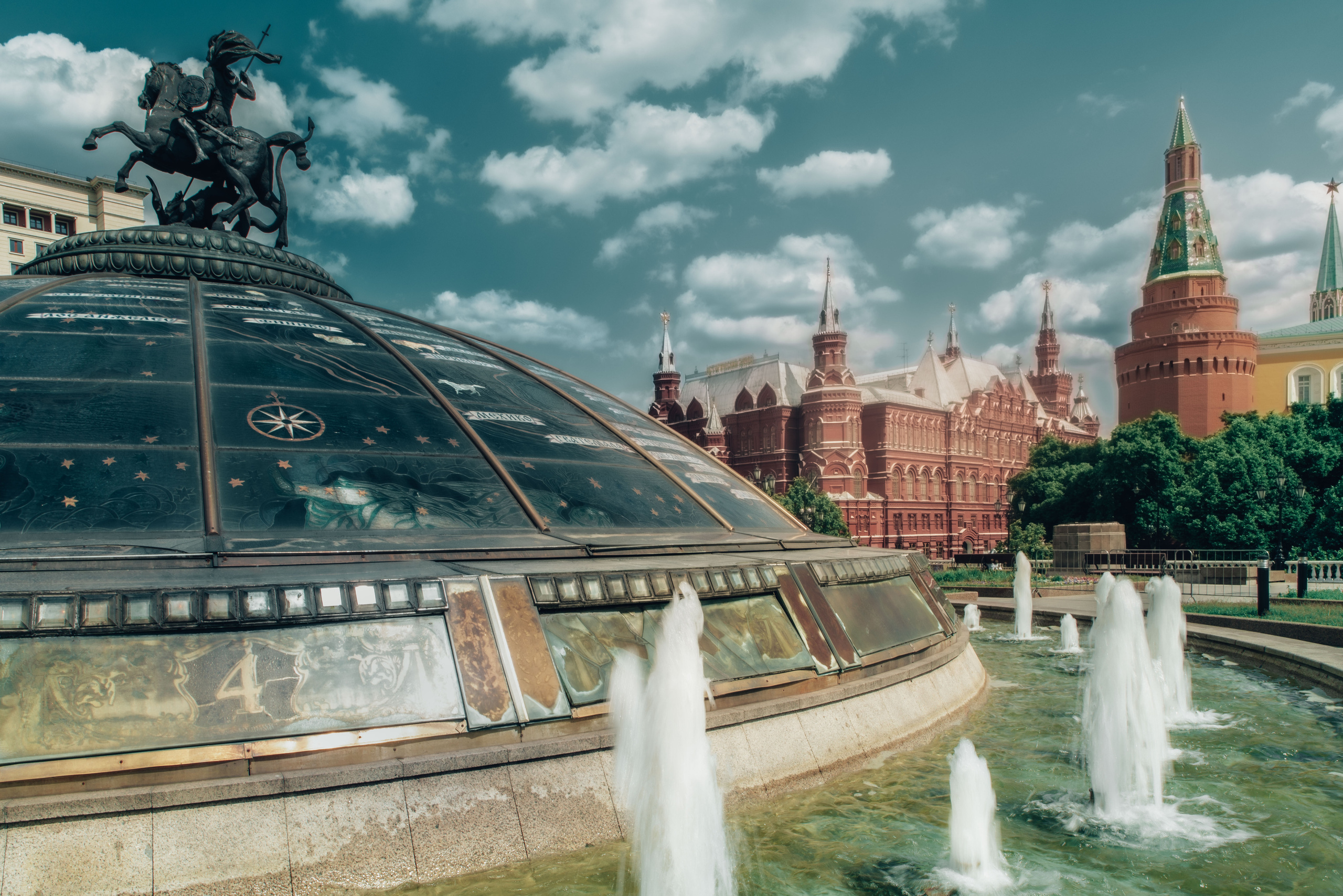 Cities in FINE ART style. Reportage, architectural, fine art photographer Lena Melnikova in Moscow