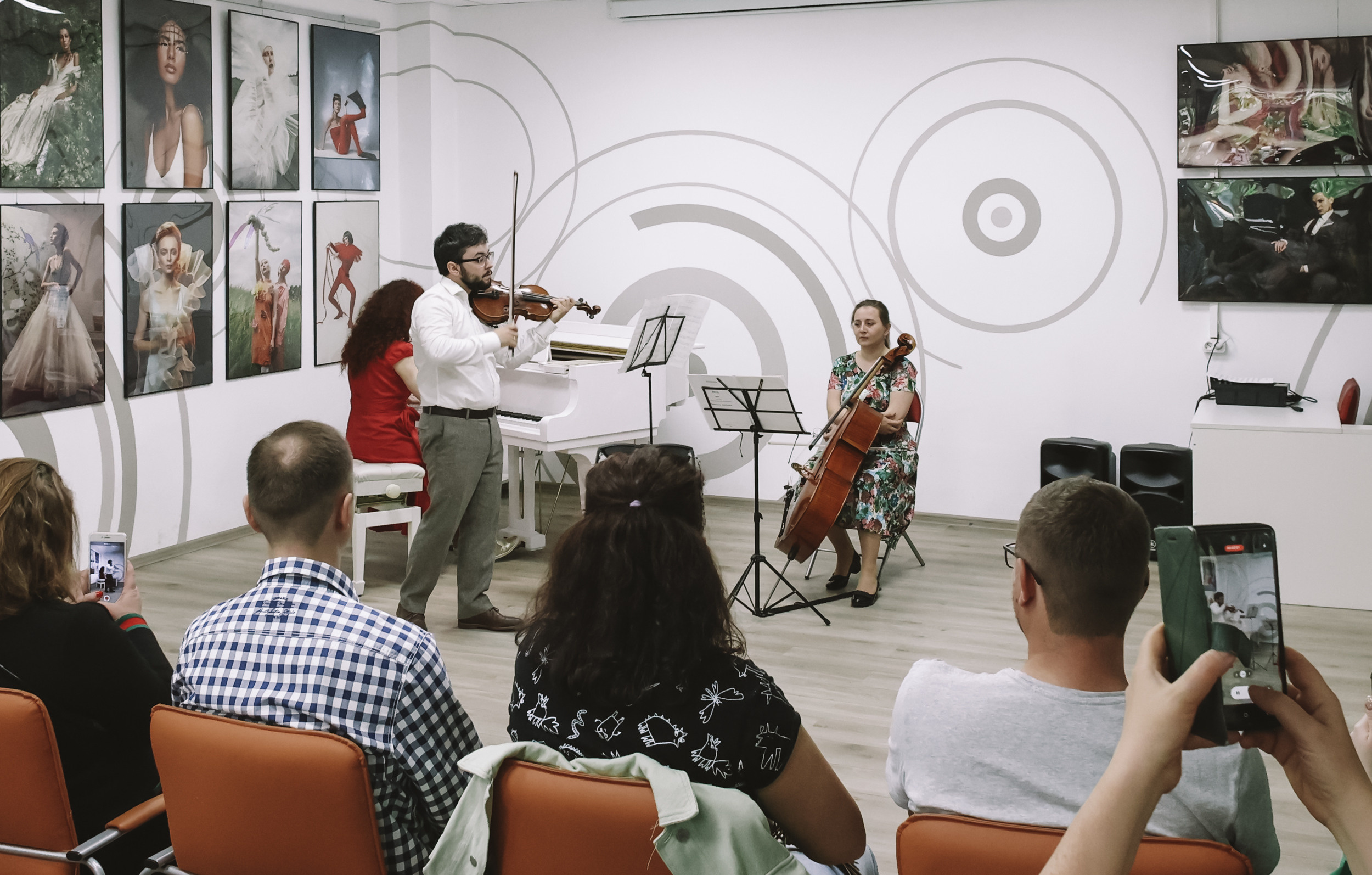 ПРО АНТУРАЖ 5 этапов. Репортажный, архитектурный, театральный и файн-арт фотограф Лена Мельникова в Москве