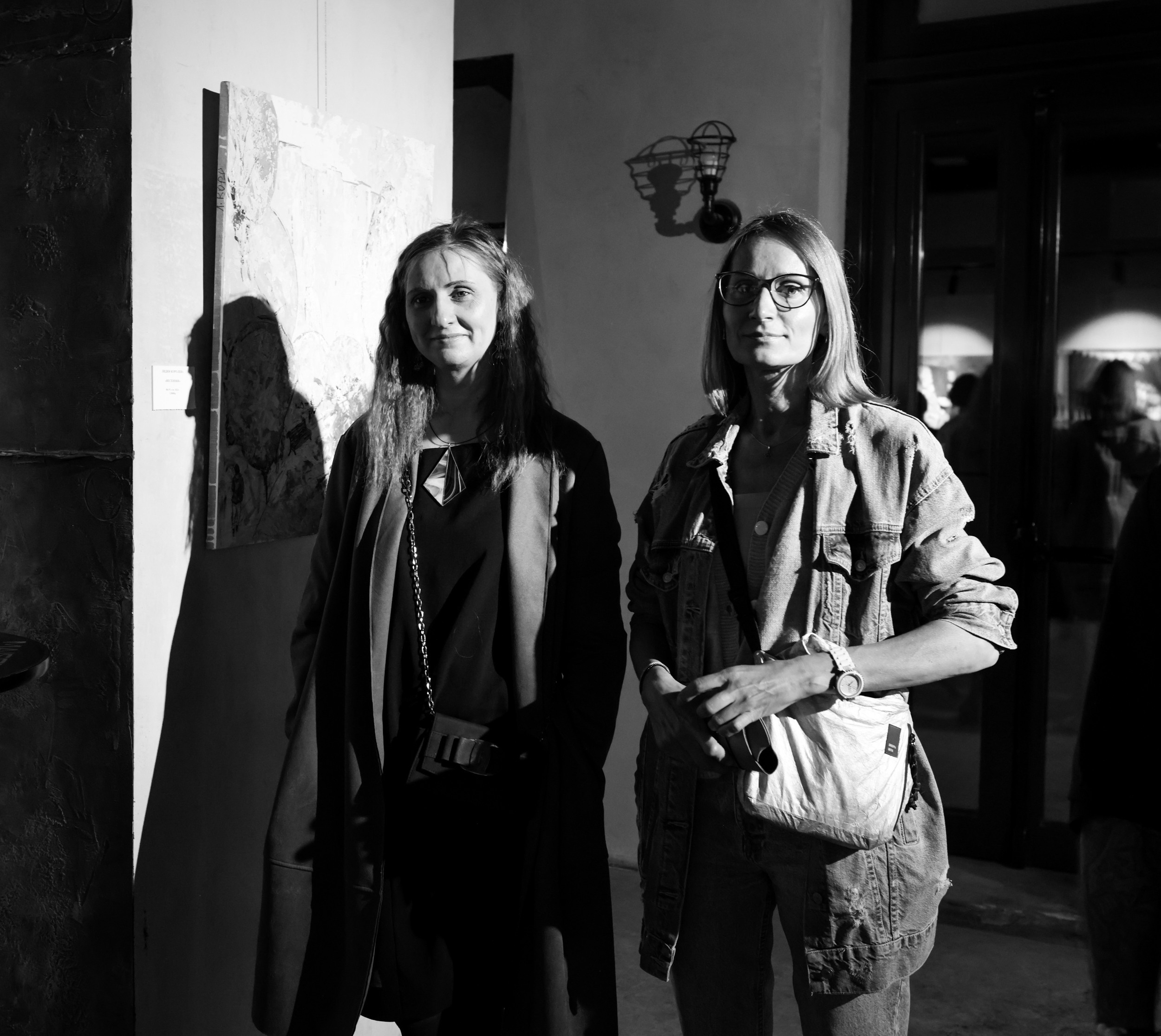 Художественная выставка Артели " ПОЛНЫЙ БРЮТ 66» в галерее ARTMAISON. Reportage, architectural, fine art photographer Lena Melnikova in Moscow