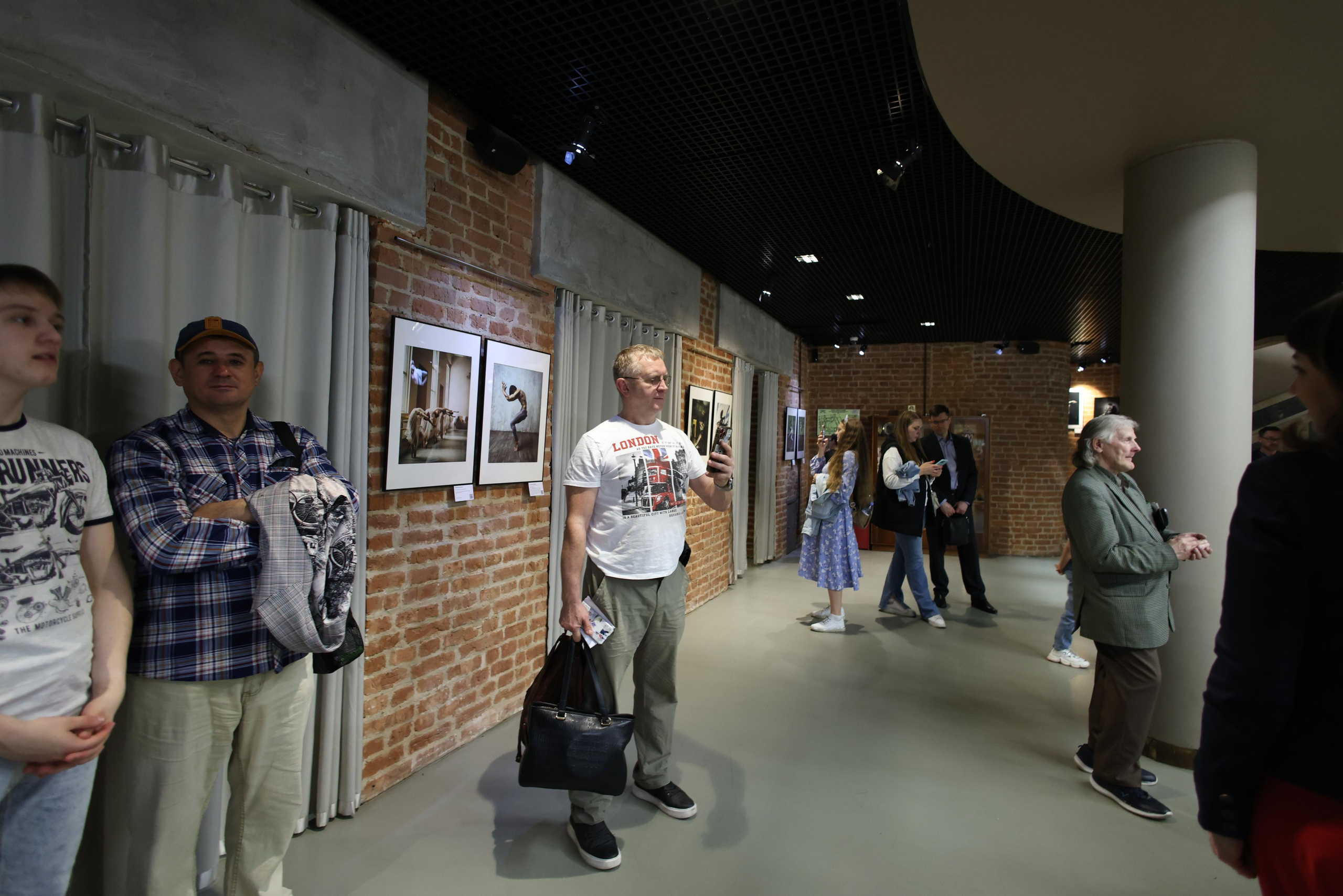 БАЛЕТ В ФОТОГРАФИЯХ.Стихи, написанные телом. Reportage, architectural, fine art photographer Lena Melnikova in Moscow