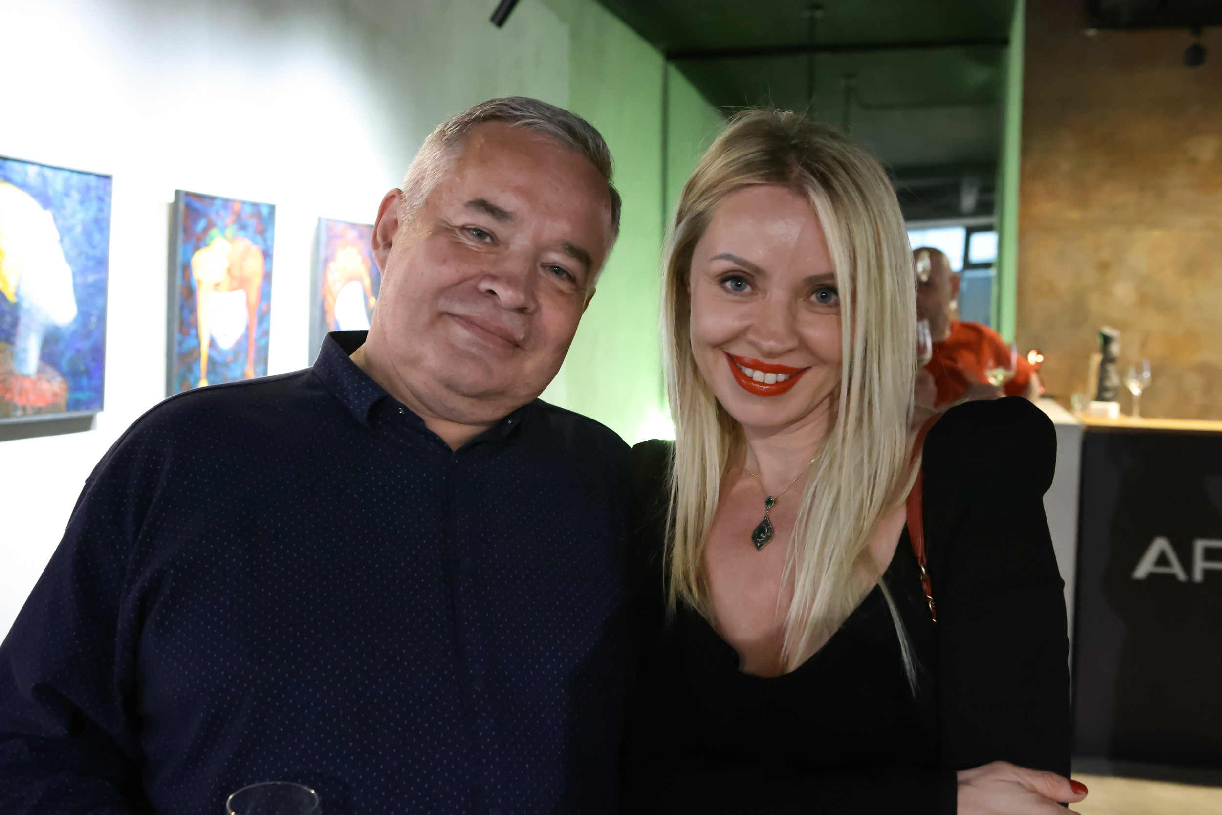 Художественная выставка Артели " ПОЛНЫЙ БРЮТ 66» в галерее ARTMAISON. Reportage, architectural, fine art photographer Lena Melnikova in Moscow