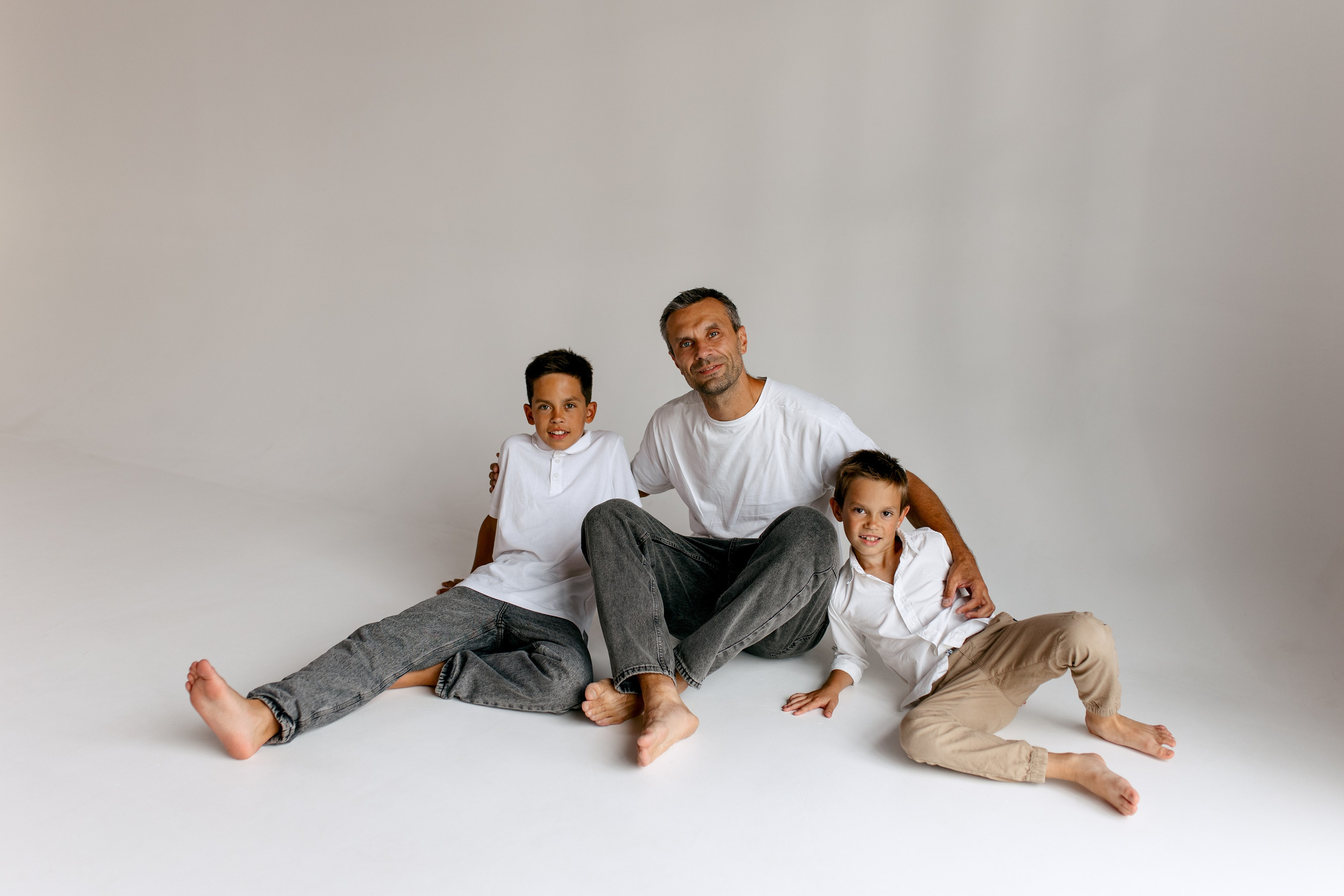 На белом фоне. Свадебный и семейный фотограф в Туле и области Маша Костина