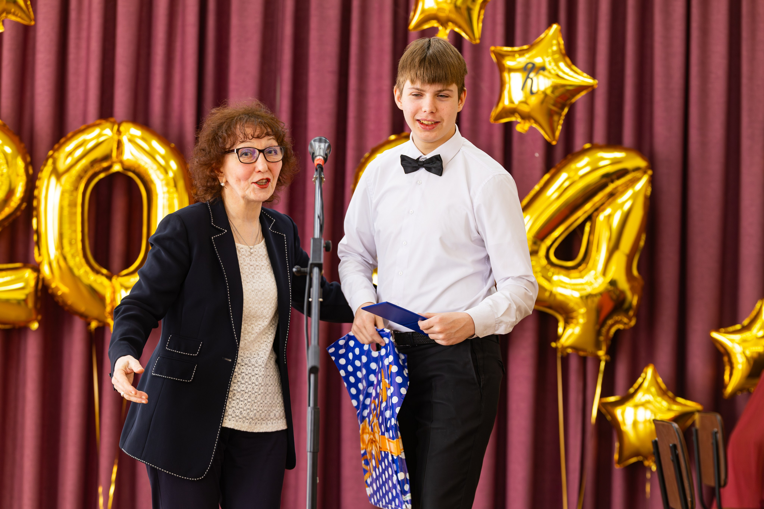 Выпускной музыкальная школа № 8. Фотограф Александр Поздняков  Новосибирск