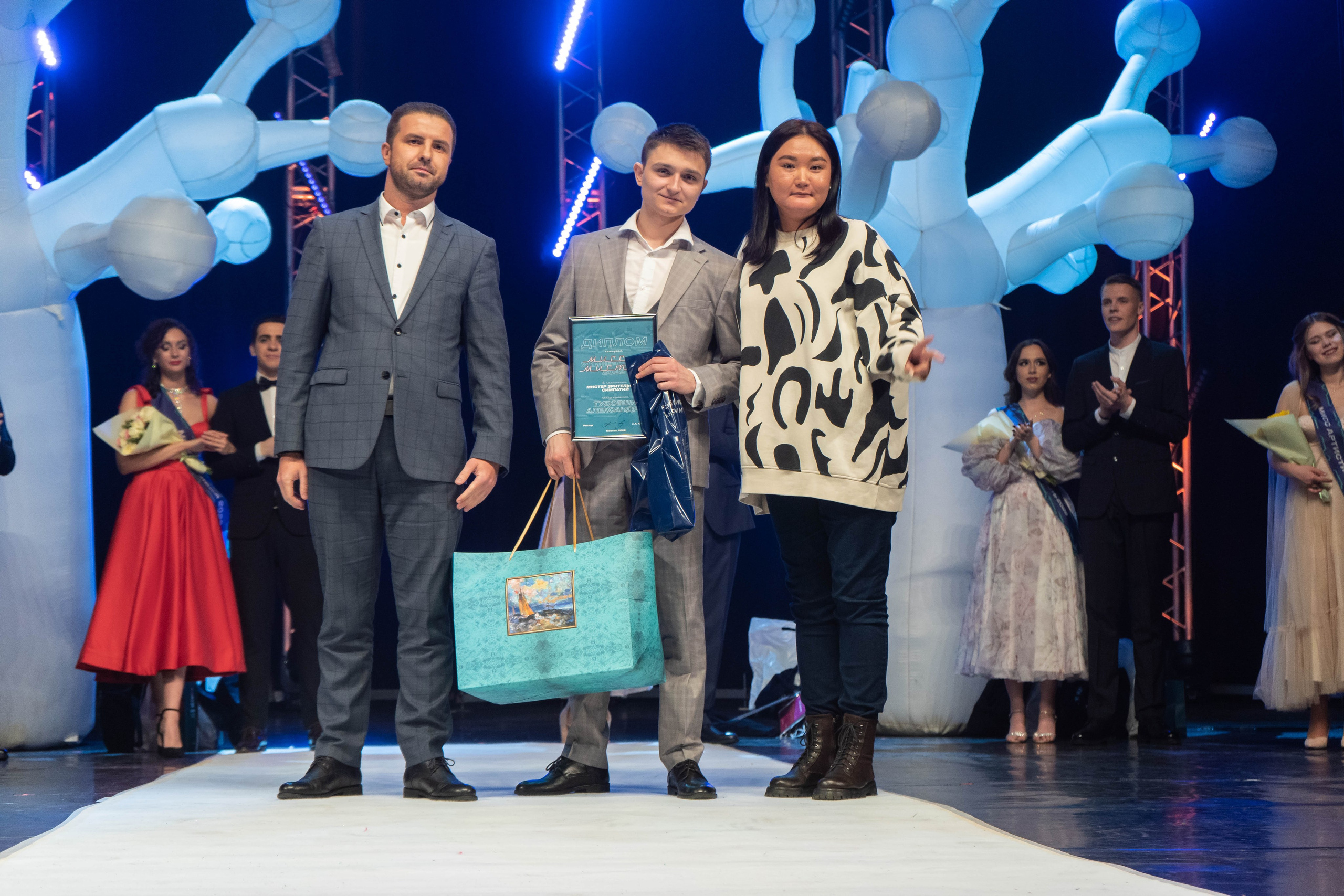 Мисс и мистер университет. Главная