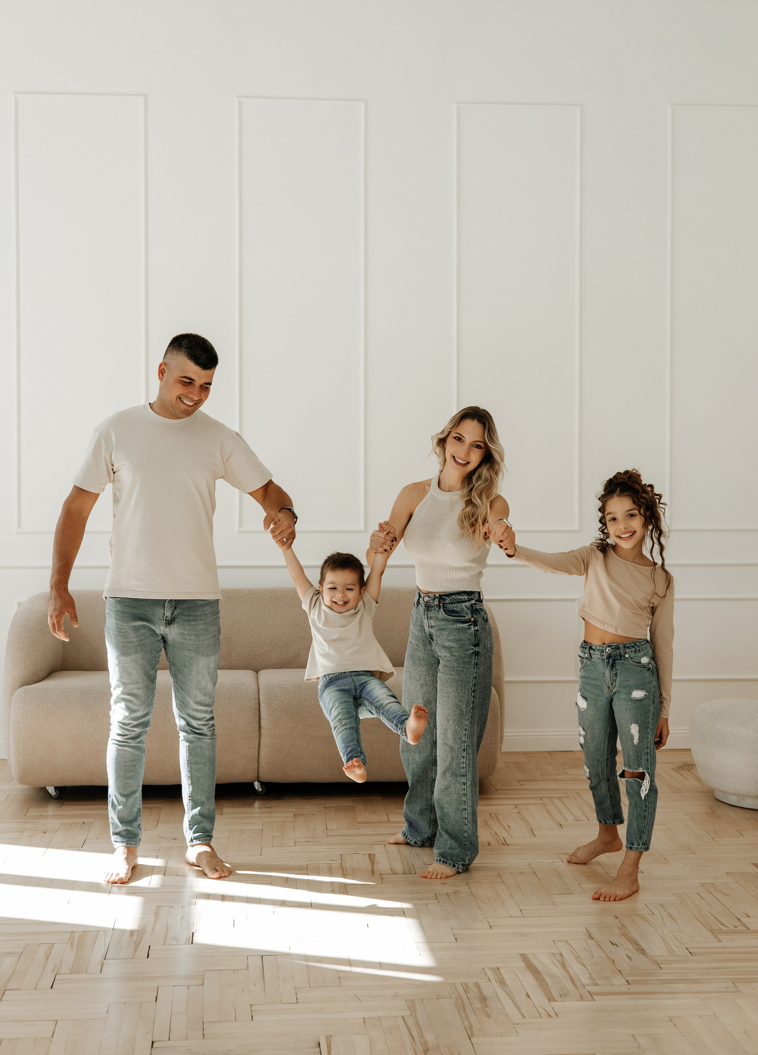 Студия. Свадебный и семейный фотограф Ростова-на-Дону Ирина Бондарева