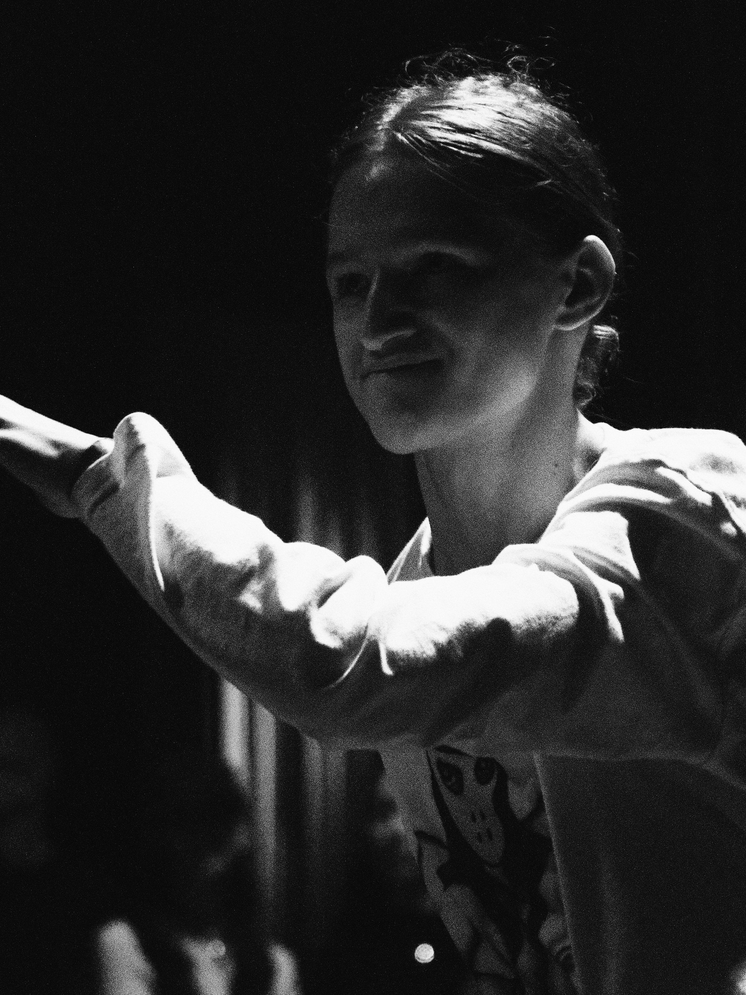 Танец. Аня белка — художница и фотограф