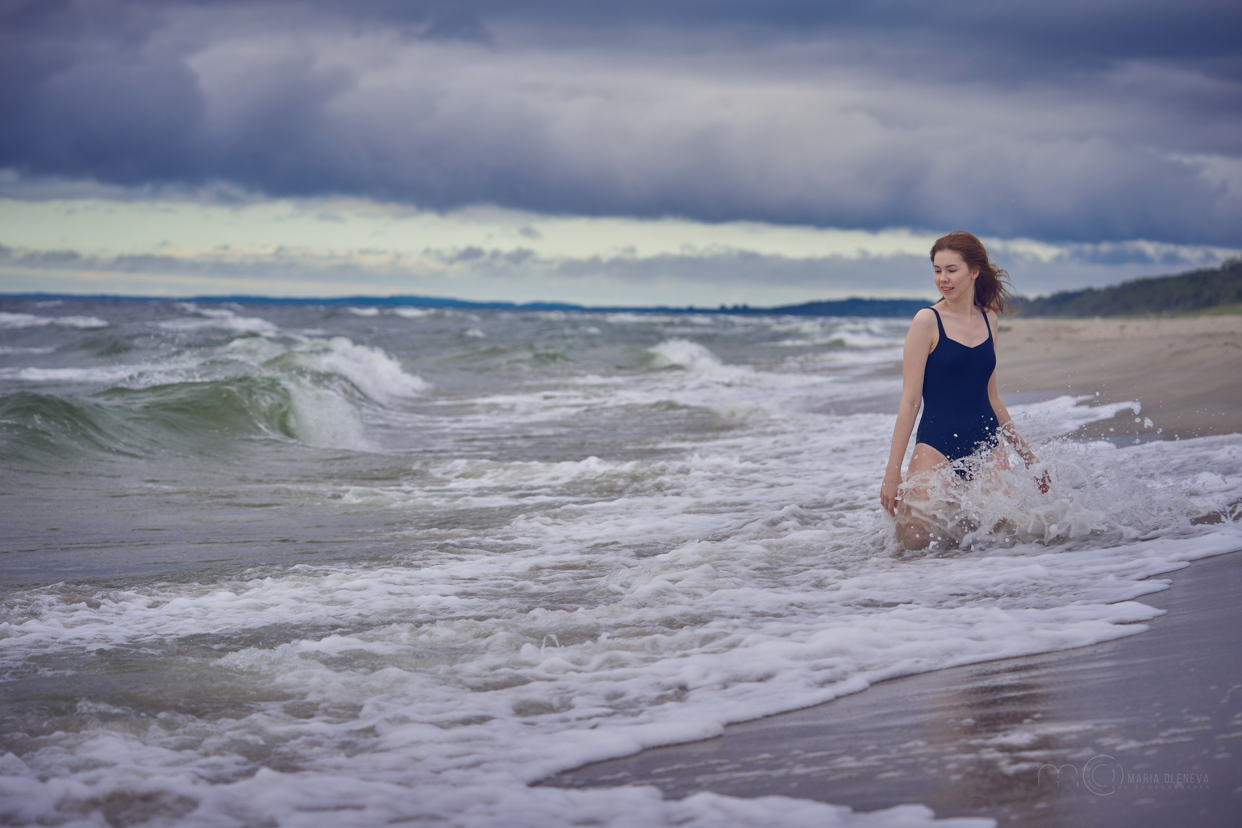 Полина и море. Фотограф Мария Оленева