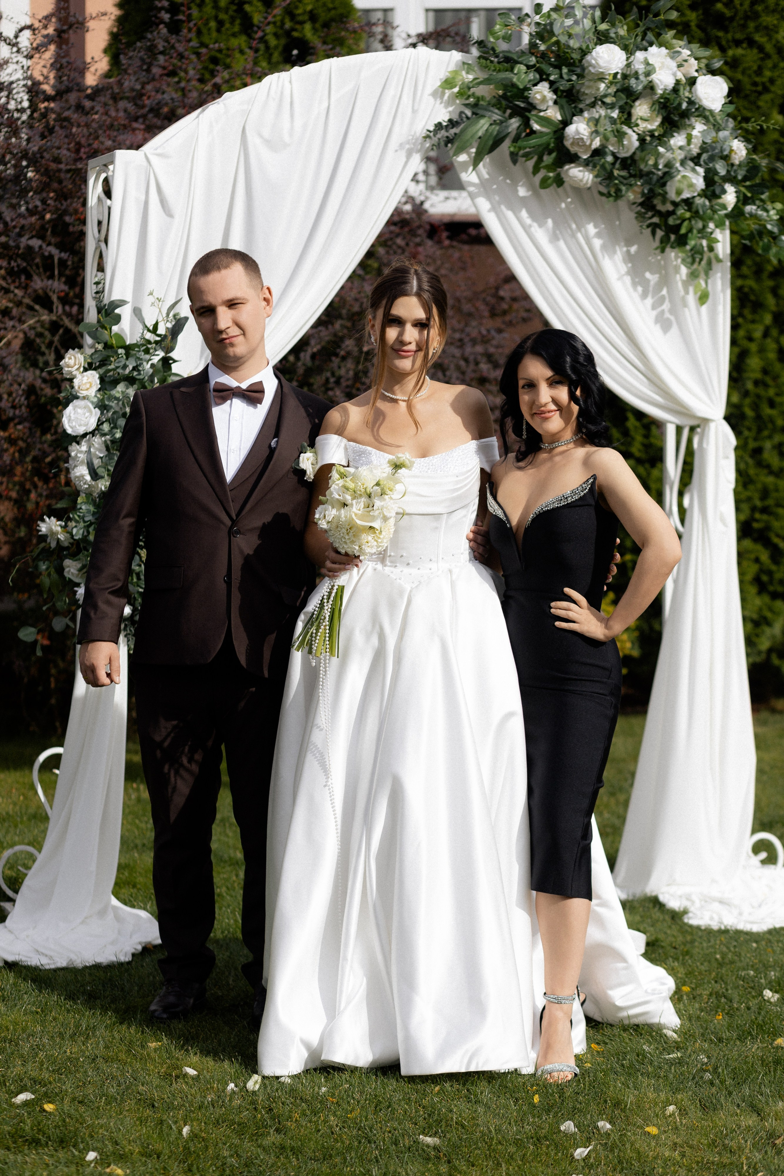 Свадебная фотосессия Анастасии и Игоря в Усадьбе Легенда. Свадебный фотограф в Минске/Беларуси Сергей Спиридонов