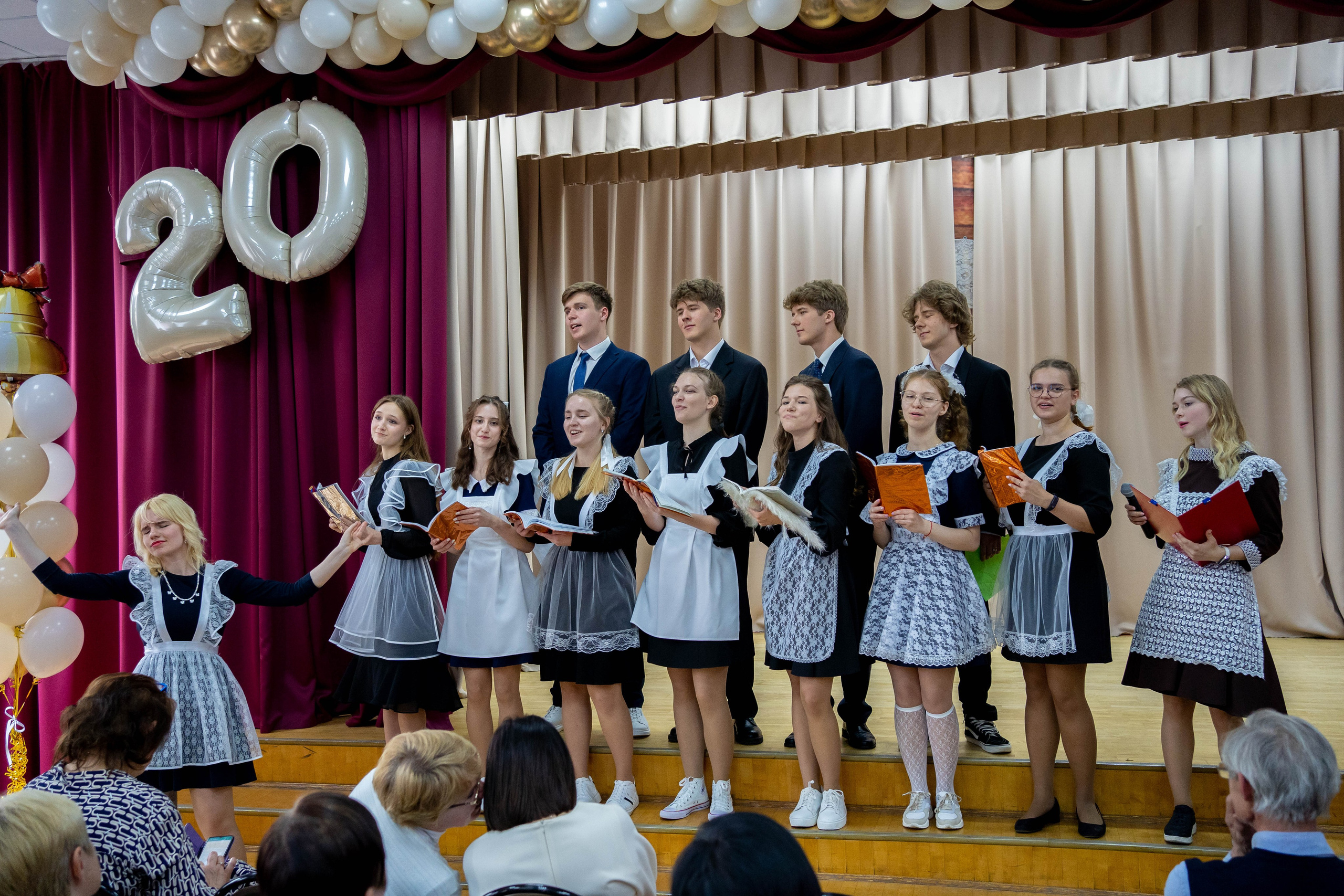 Последний звонок. Фотограф Казакова Анастасия