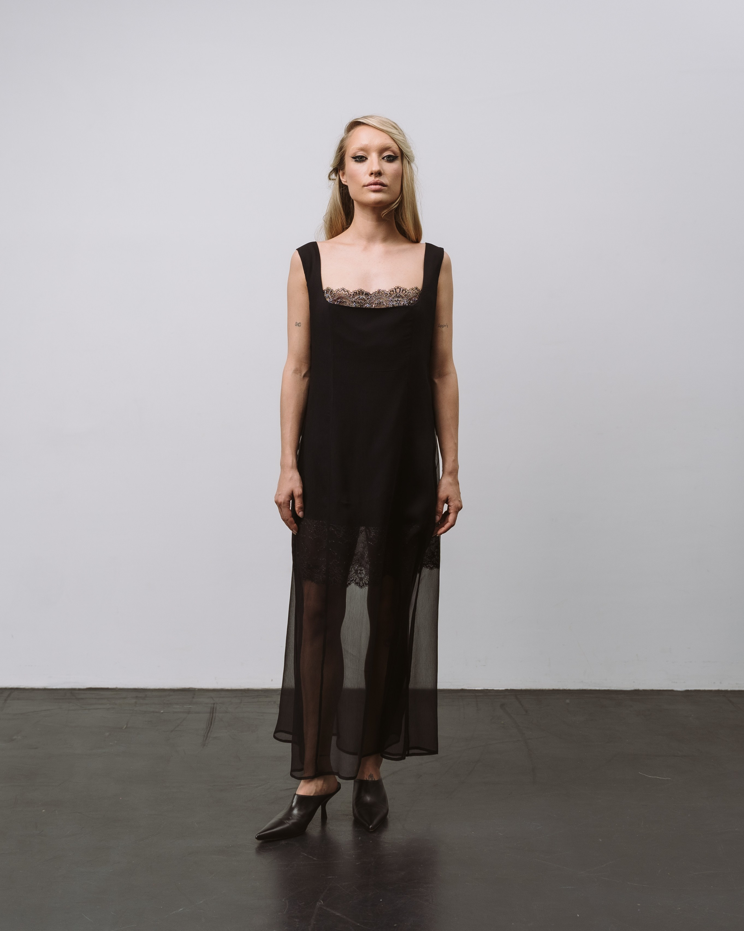 ZO: YOUR INNER PRINCESS. TUTSARKIS — Art Director | Stylist | Photographer