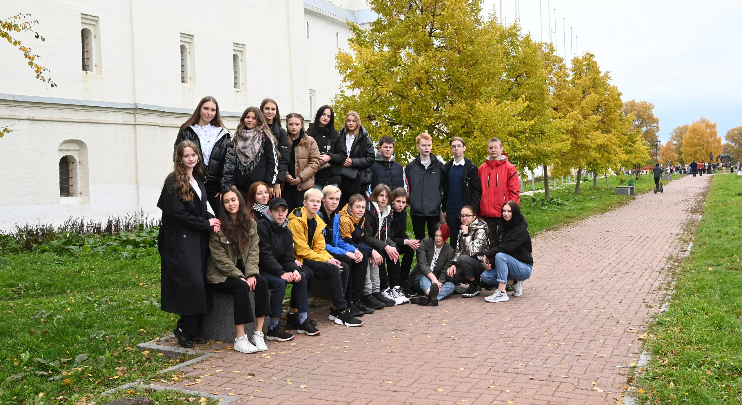 Фотоальбомы, фотокниги, альбомы для учеников старших и выпускных классов в школах в городе Вологда