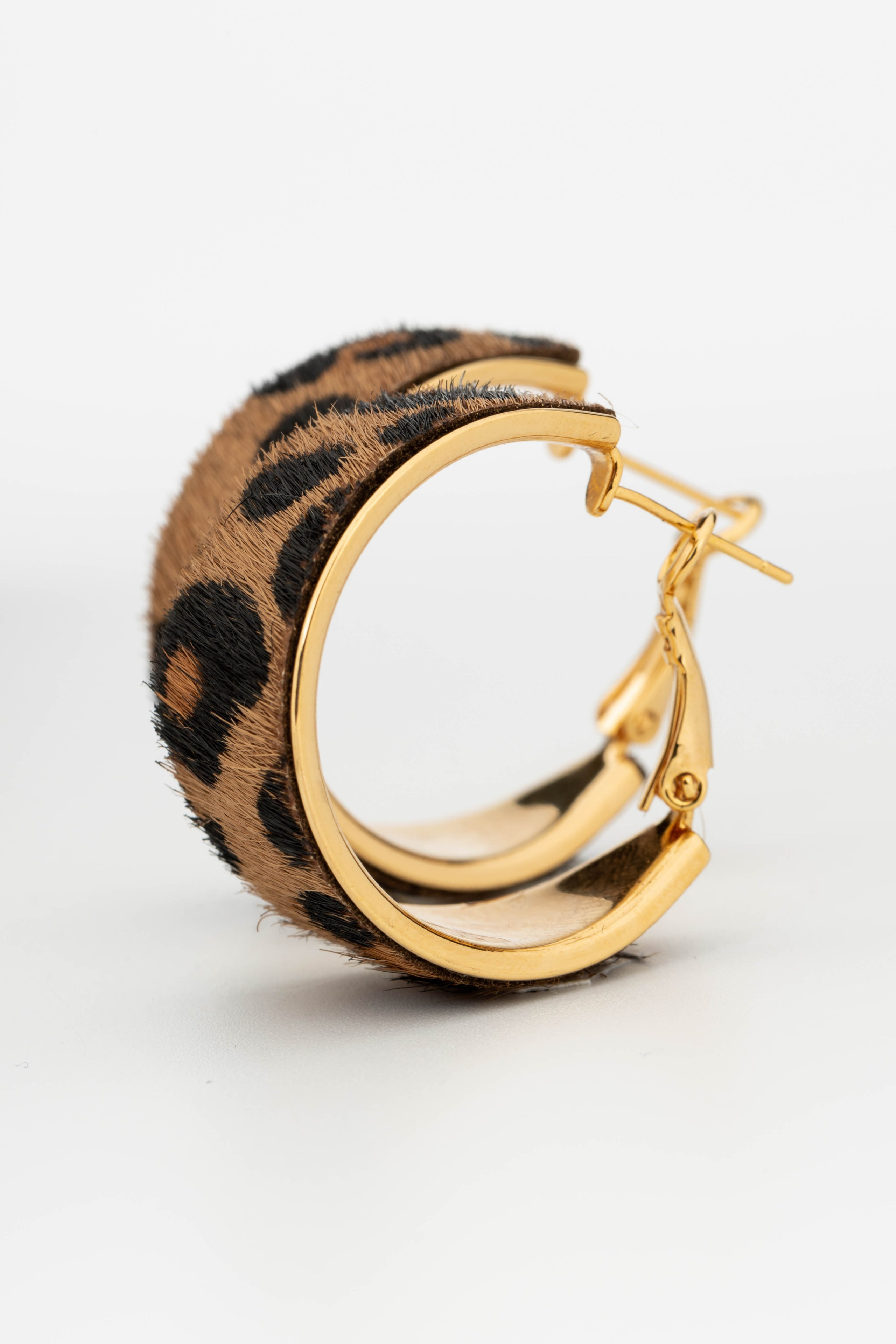 Ювелирные украшения. Предметный фотограф в Крыму Ольга Шестакова