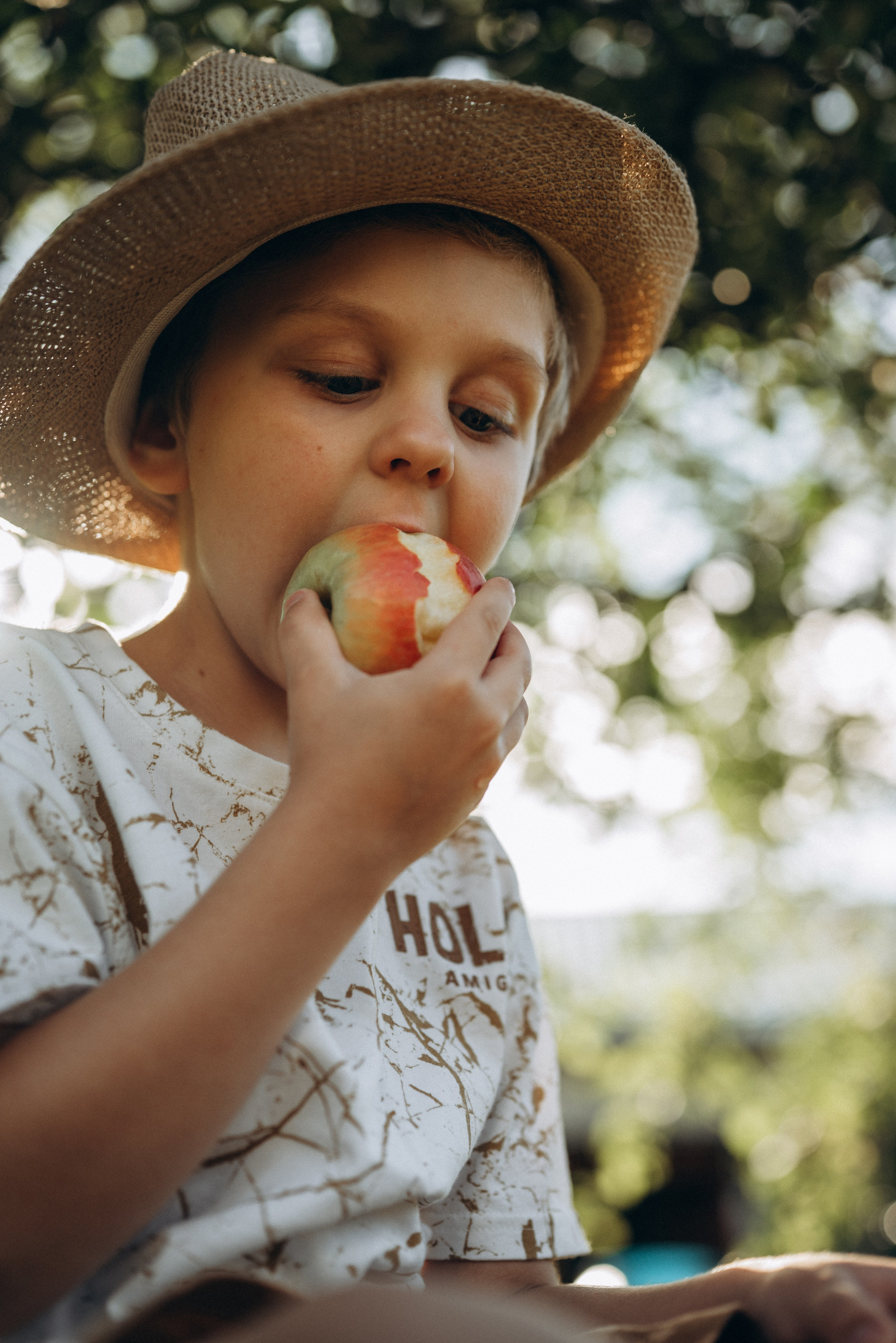 Маленький садовник. Семейный фотограф в Москве Дарья Пузикова
